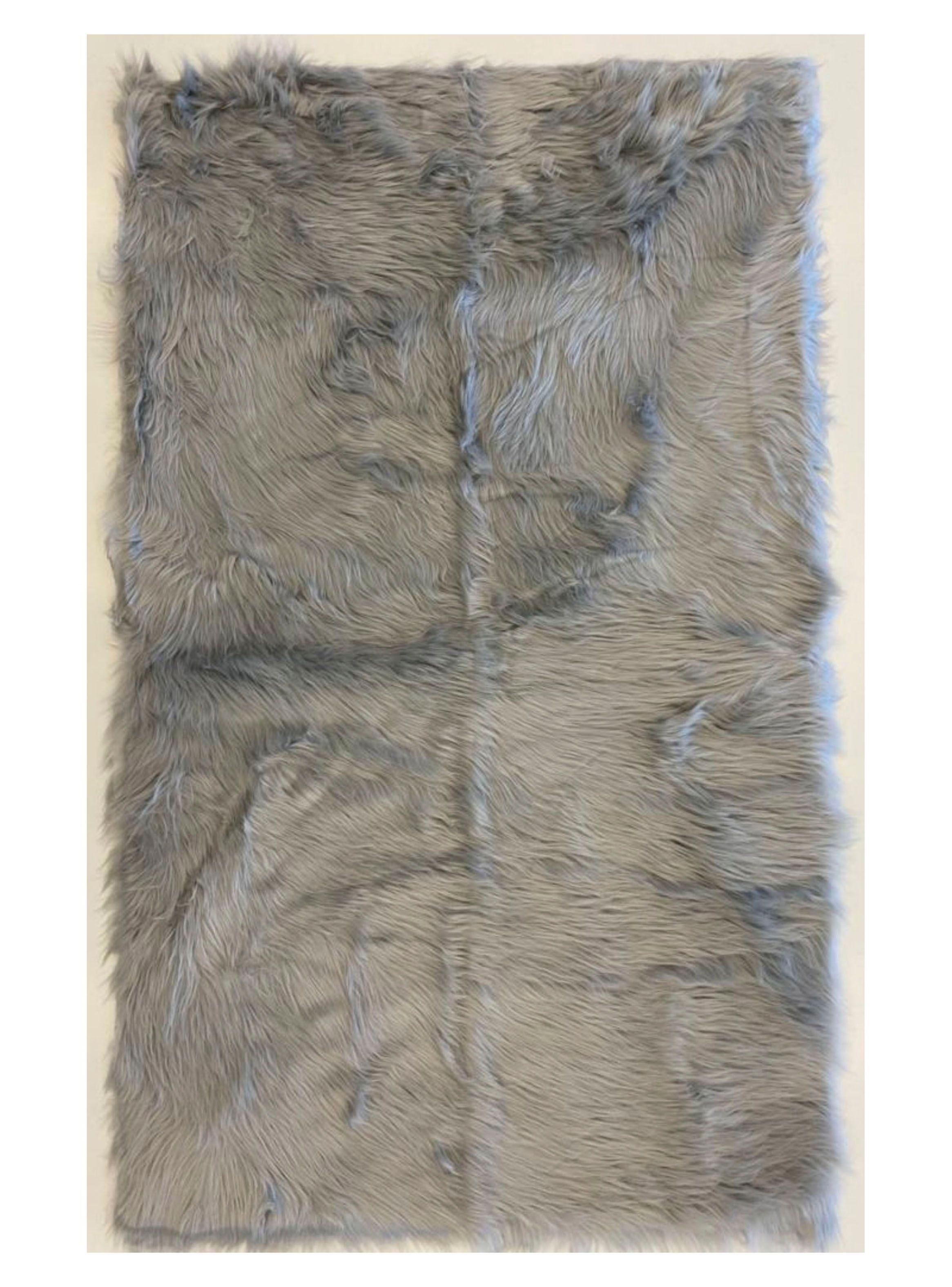 Alfombra Piel Sintético Oveja Gris 120 x 180 cm-0