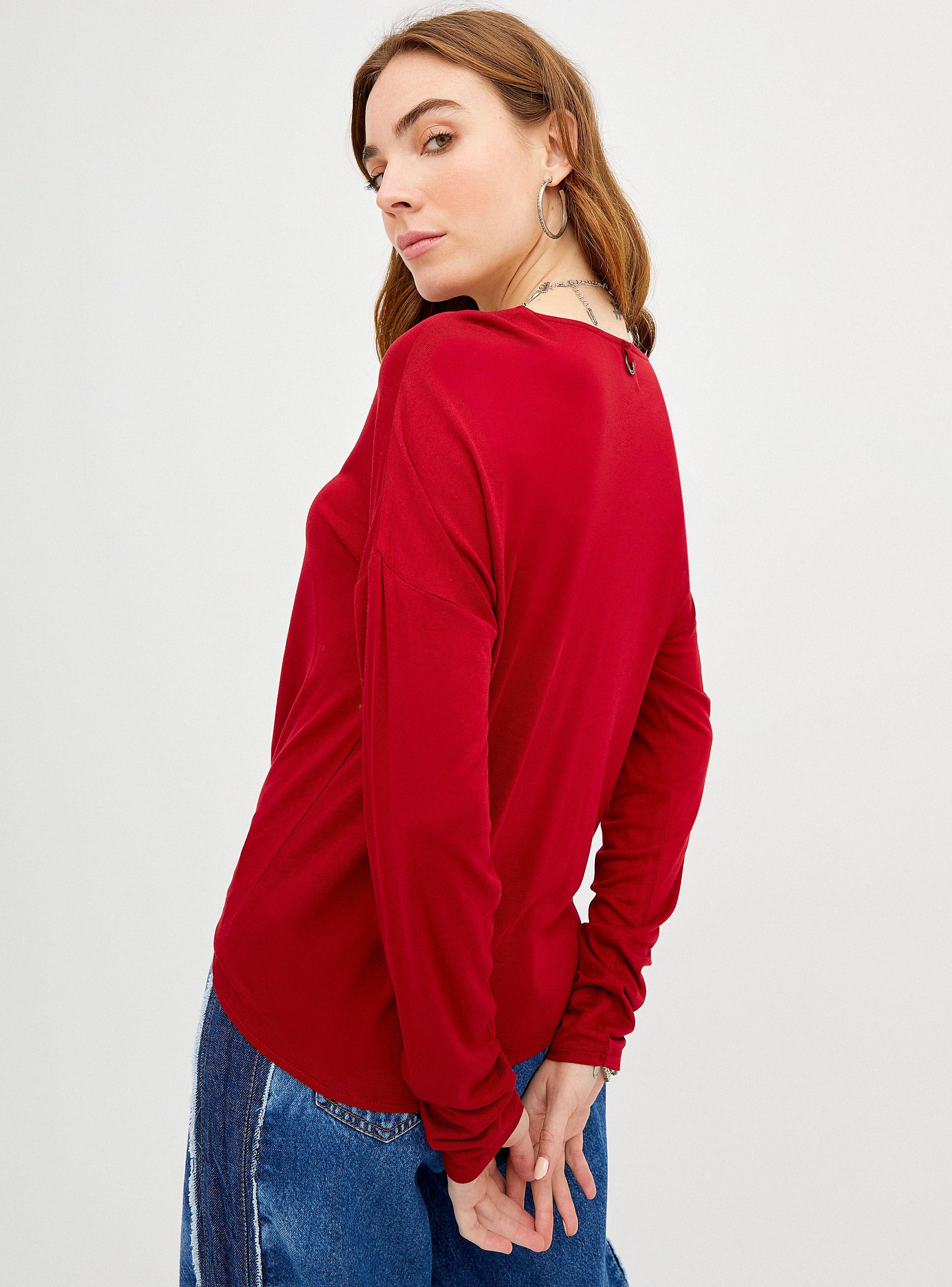 Polera Nudo en Ruedo y Bordado en Hilo de Luex en el Centro-1