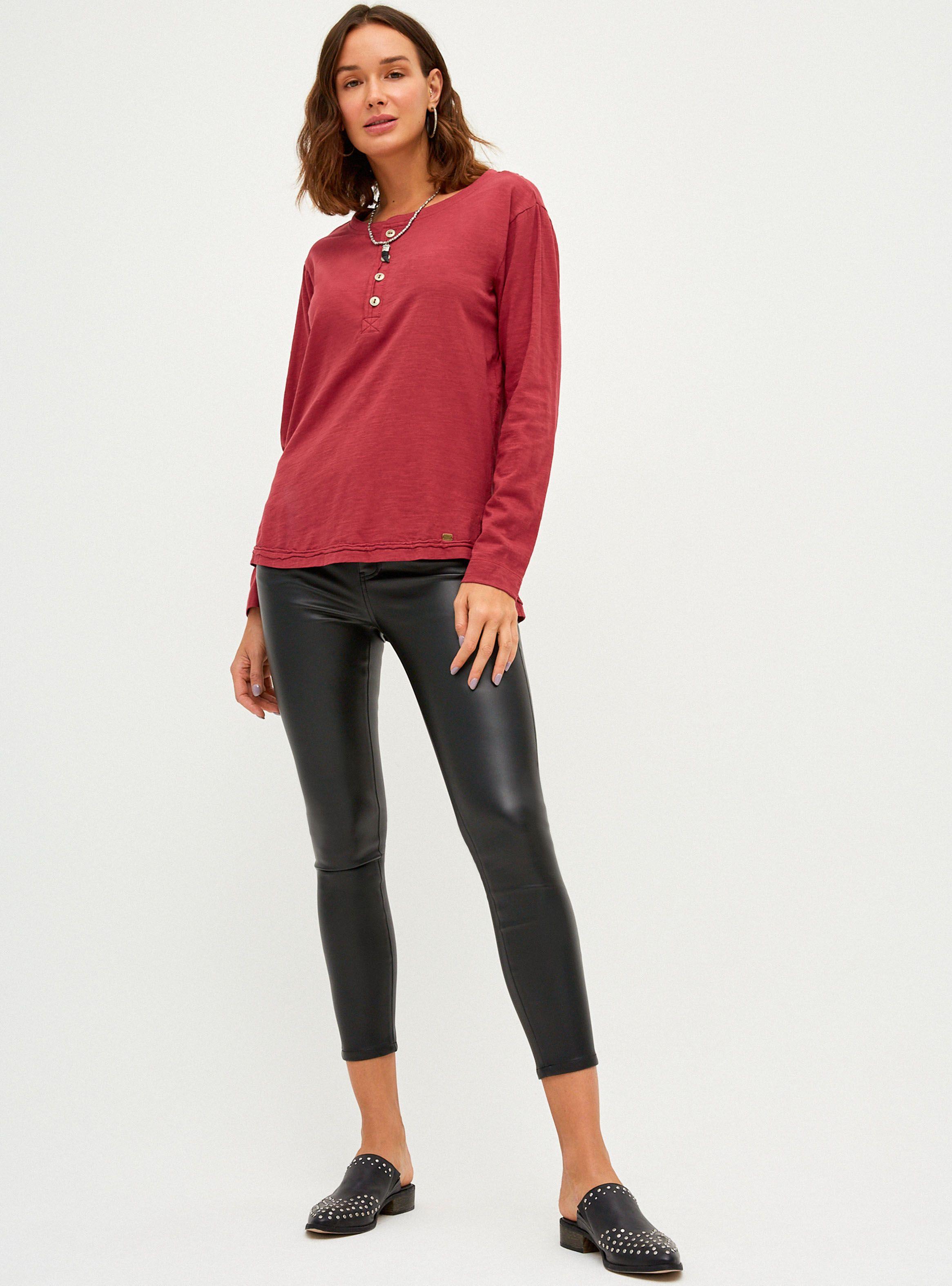 Polera Abotonadura Central en el Delantero-3