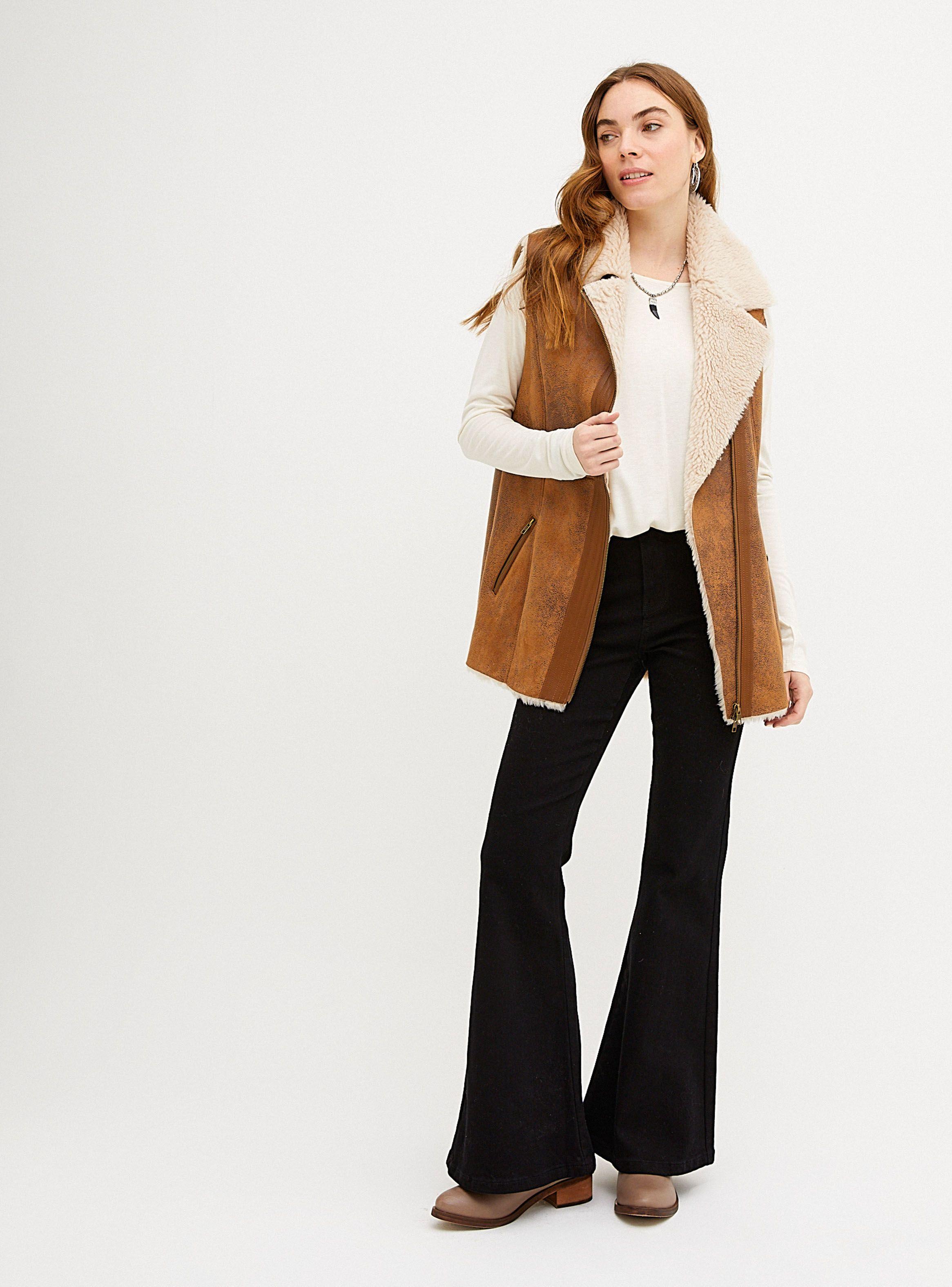 Chaqueta Tipo Biker sin Mangas y Forrada en Piel Sintética-3