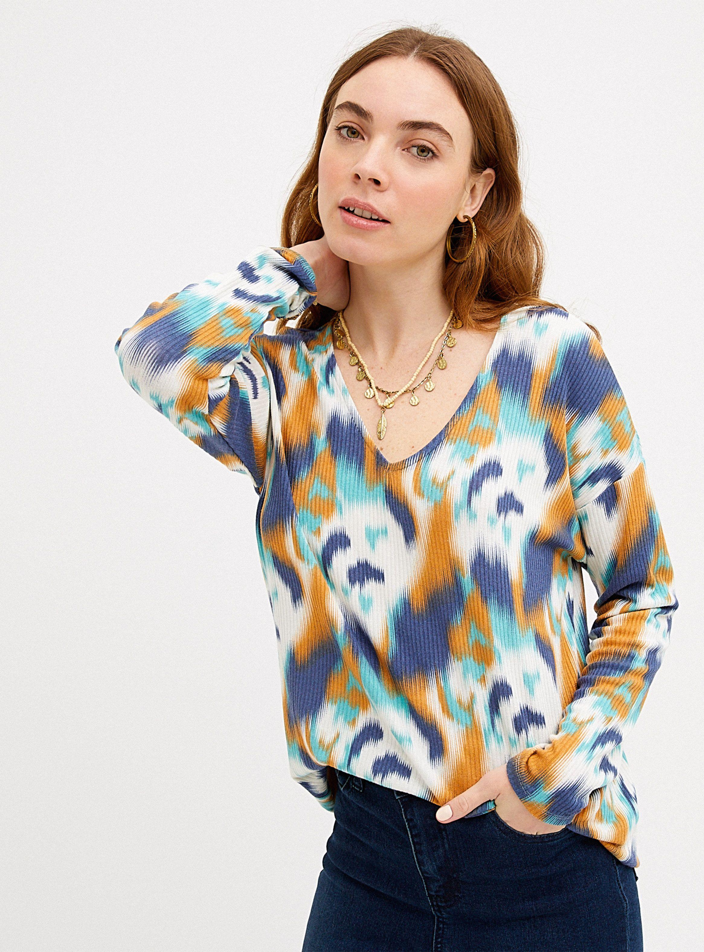 Polera con Estampado Escote V-0