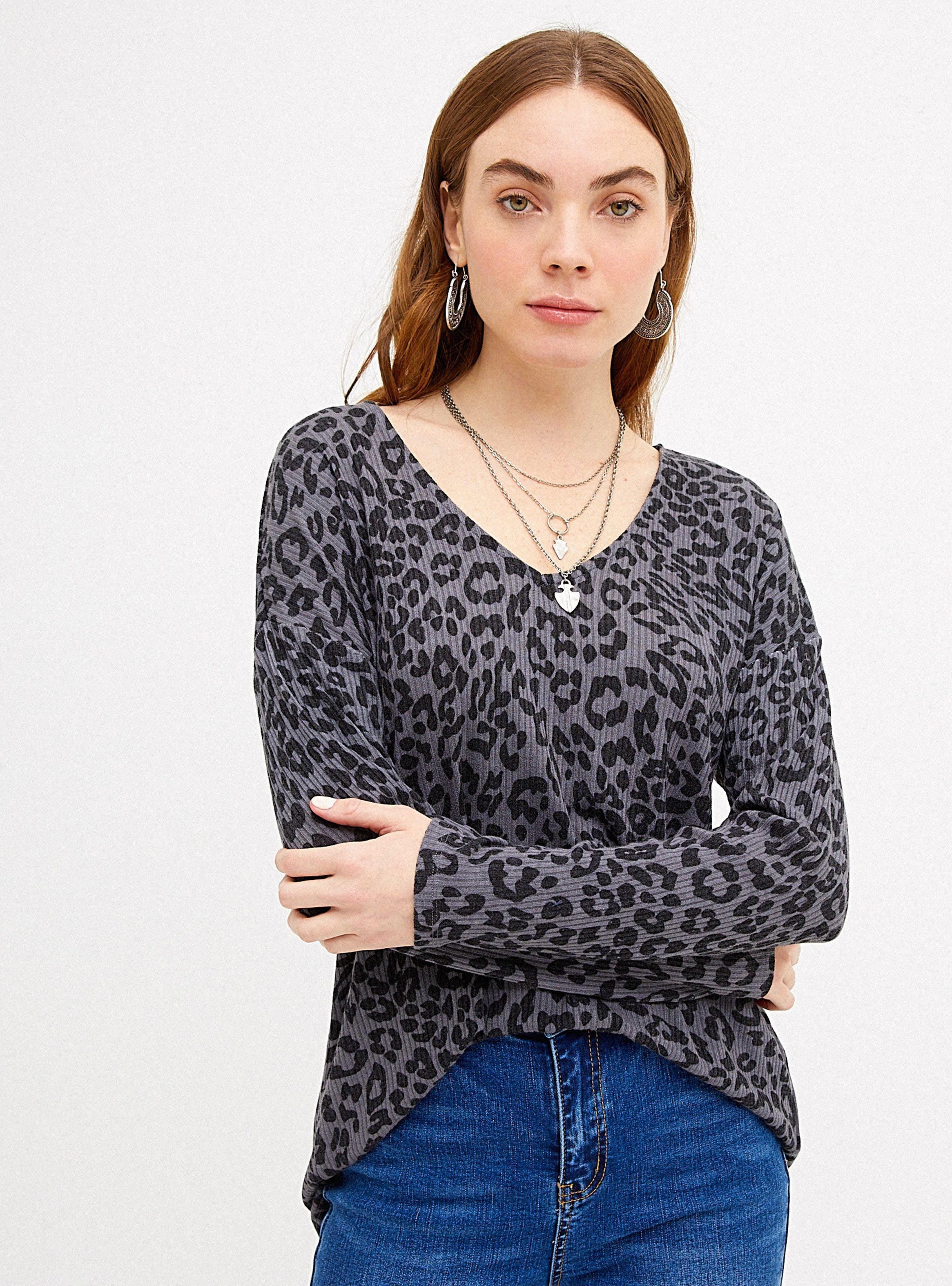 Polera con Estampado Escote V-0