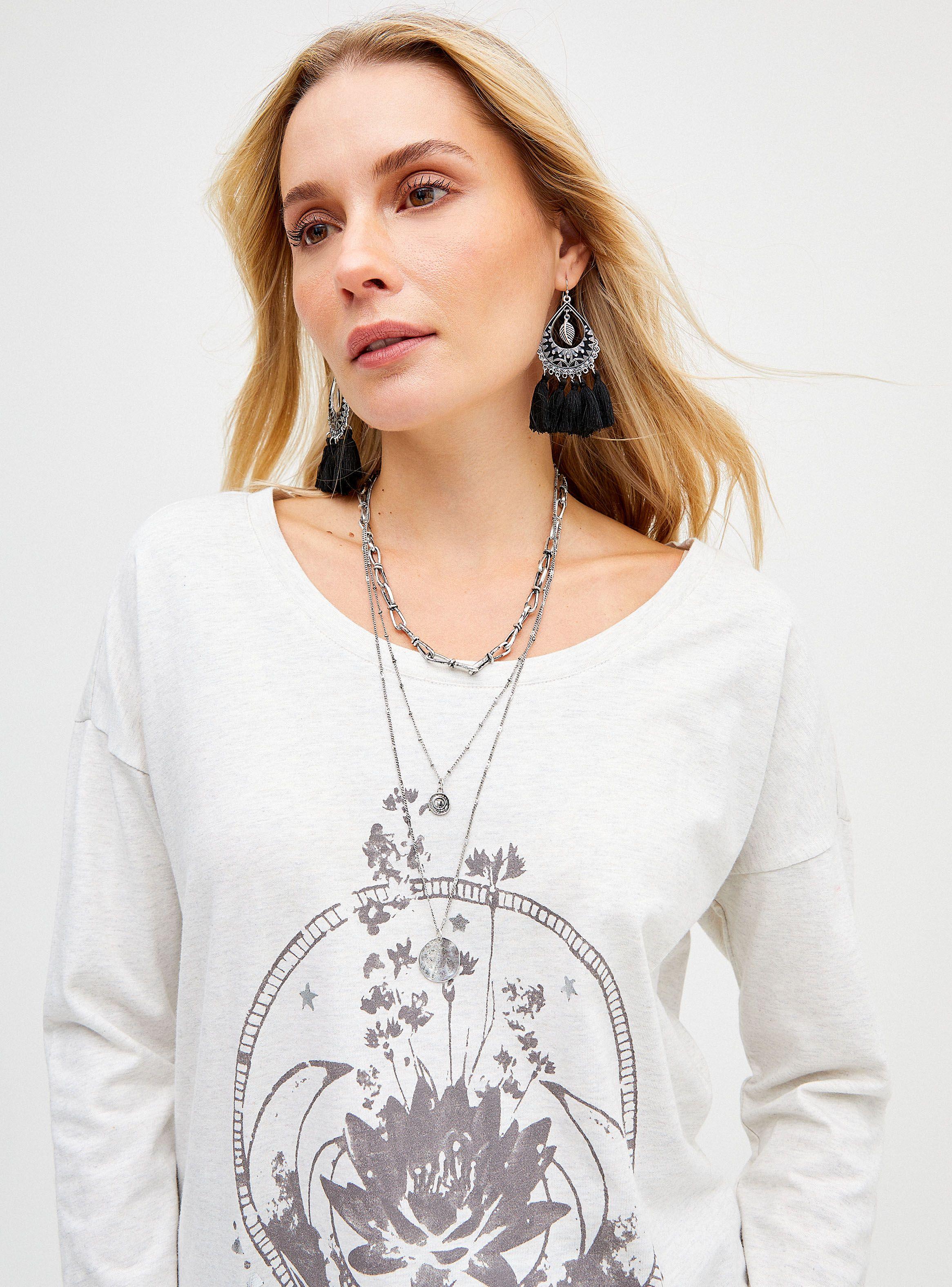 Polera Estampado Central y Manga Larga-2