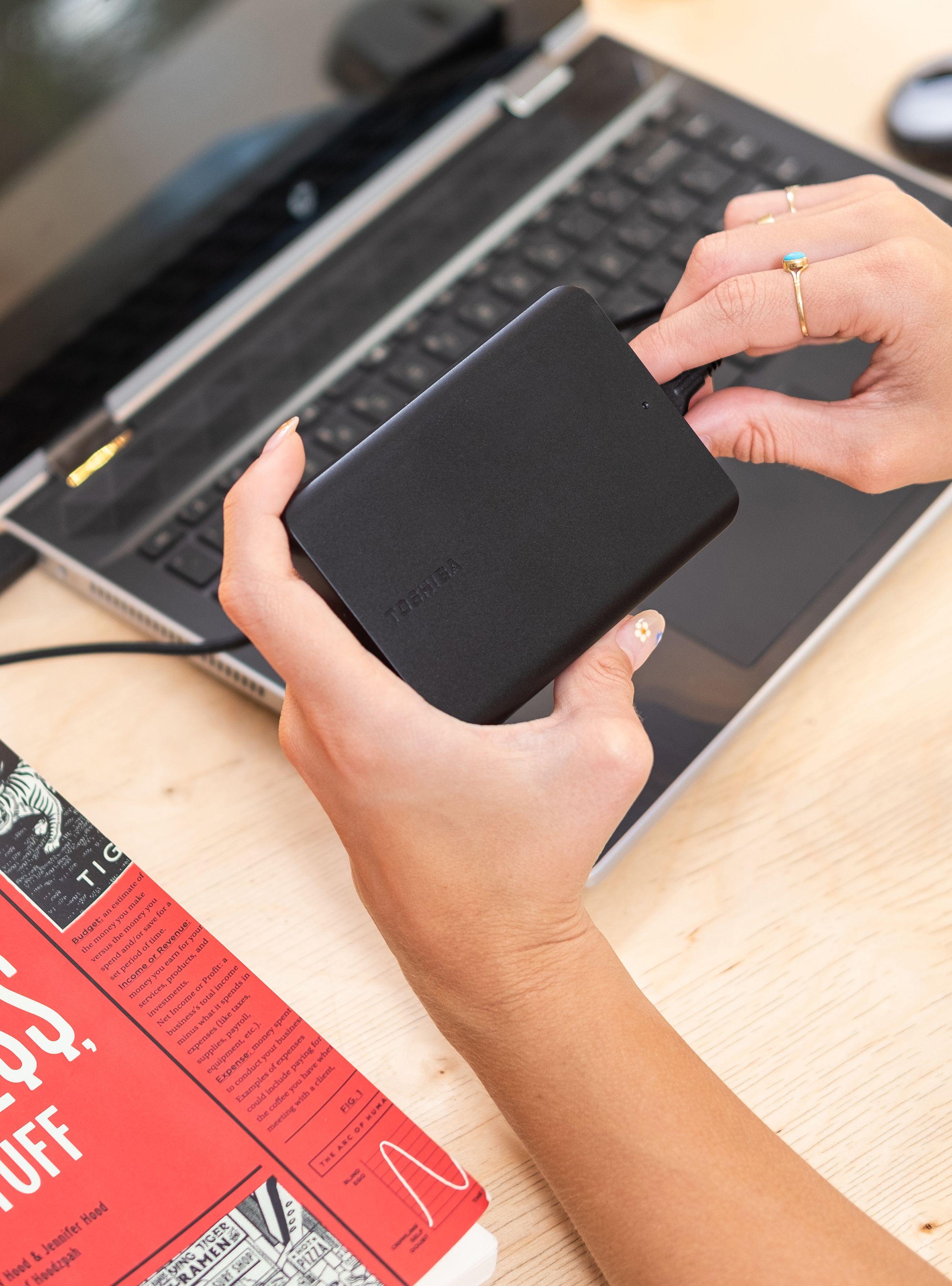 Disco Duro Externo 4TB Canvio Basics A5 Black-5