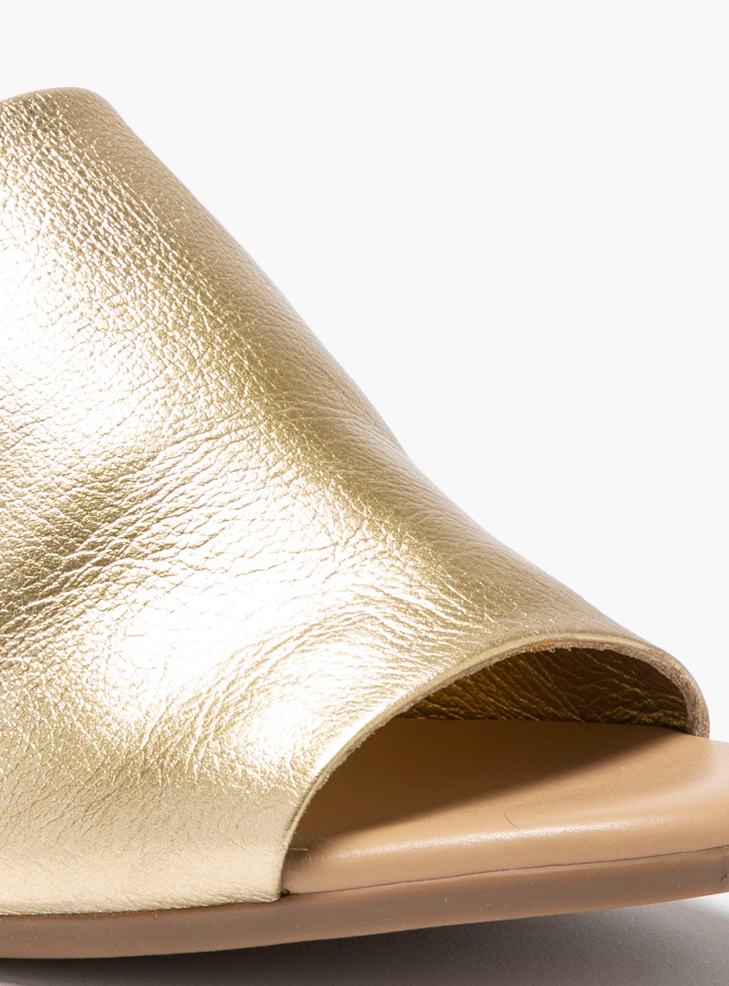 Sandalia Roxxy Taco Cuadrado Dorado Mujer-4