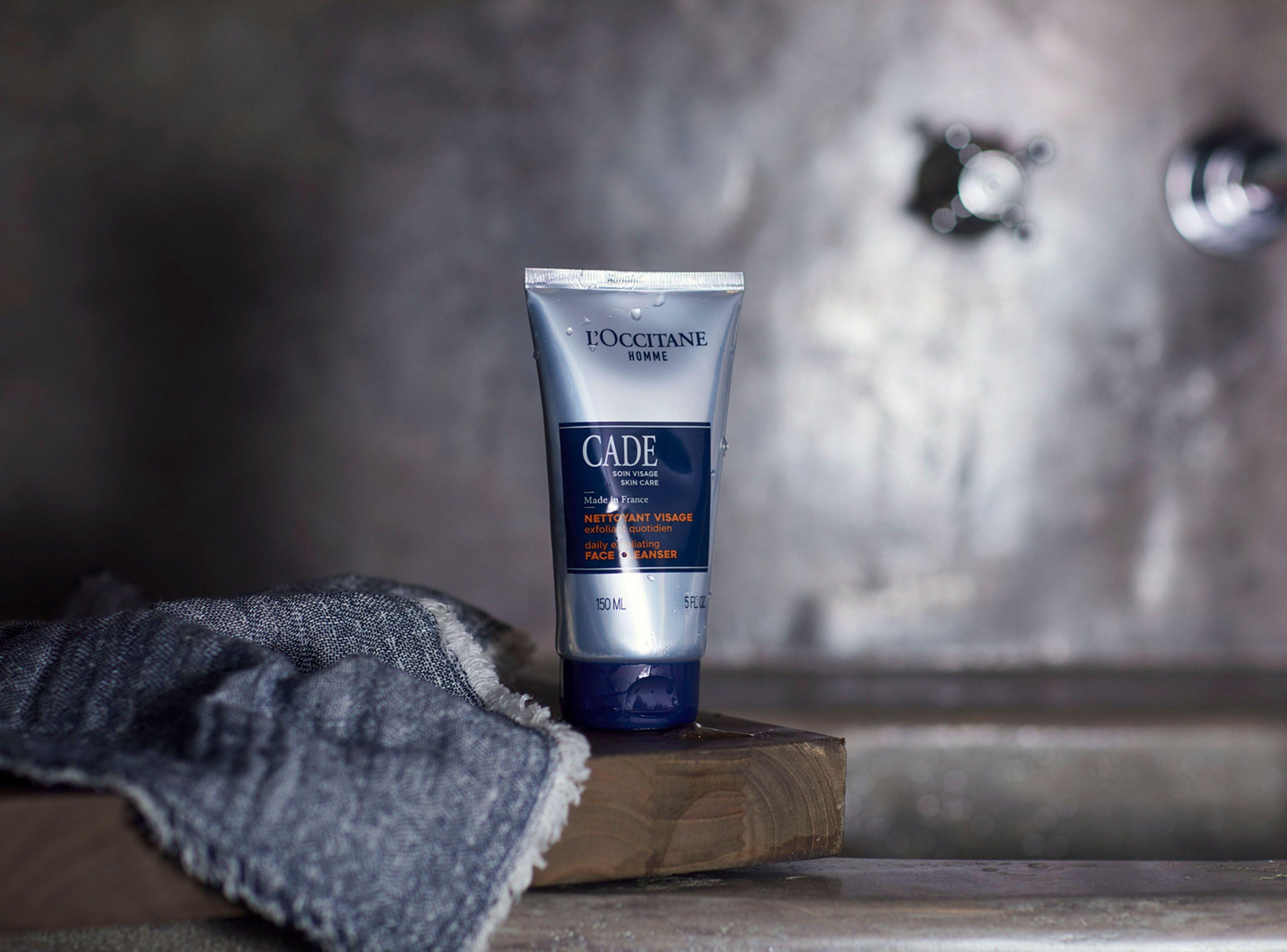 Limpiador L'Occitane Exfoliante Diario Cade 150 ml-1