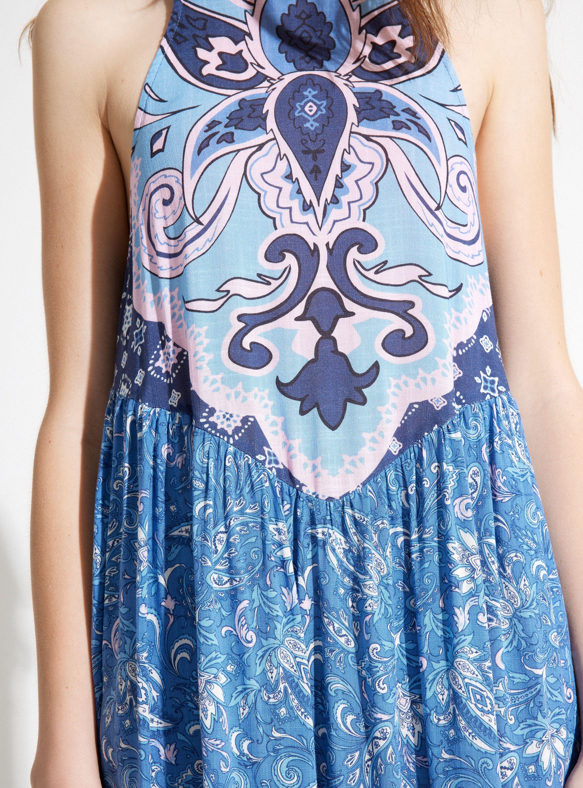 Vestido Cuello Halter Corto Estampado-3