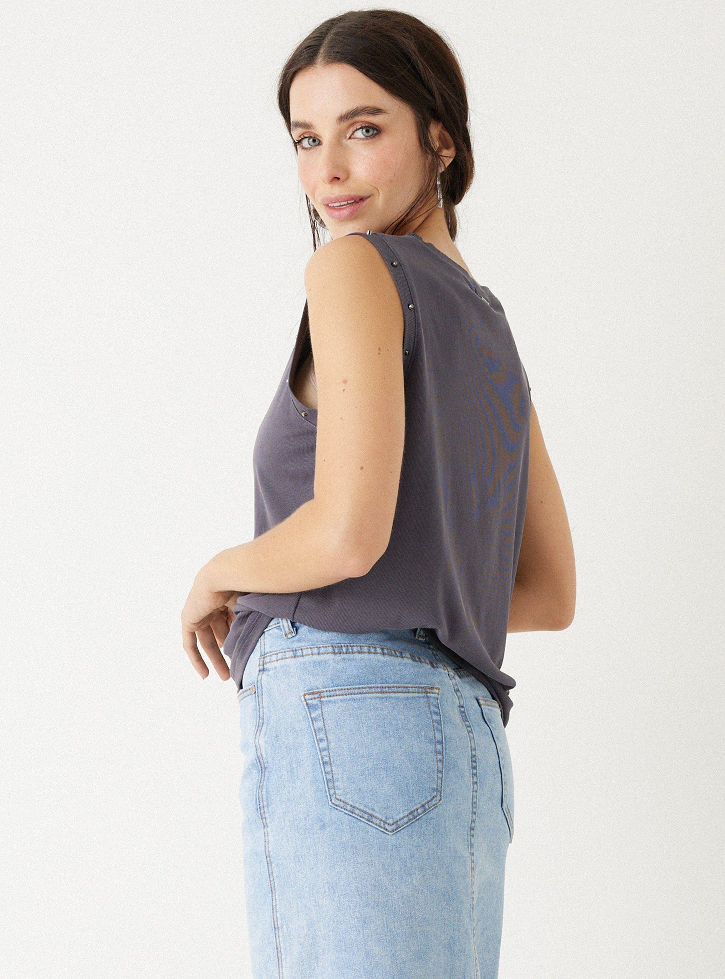 Polera Estampada con Tachas-1