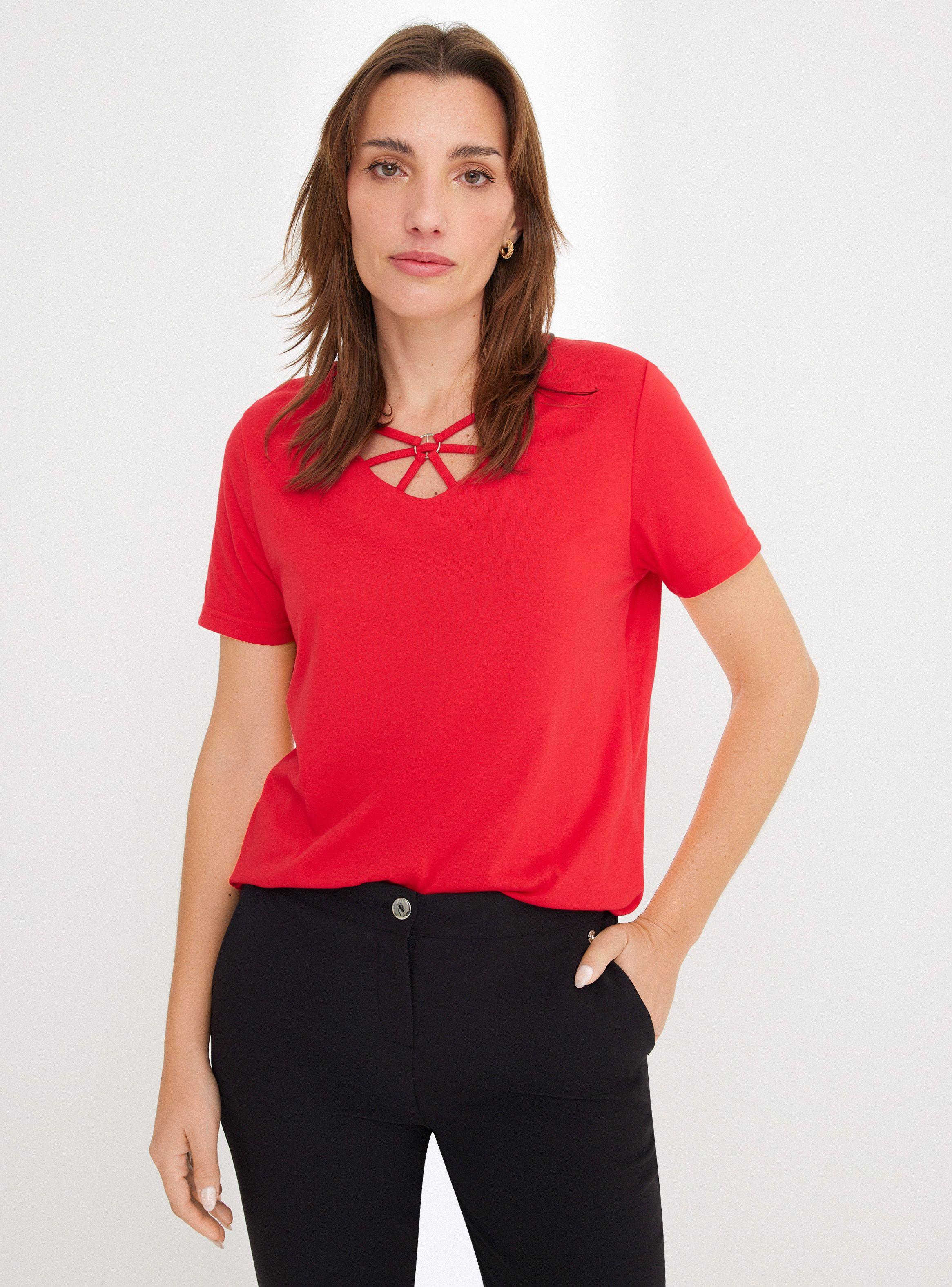 Polera con Accesorio Metálicos y Tiras en Escote-0