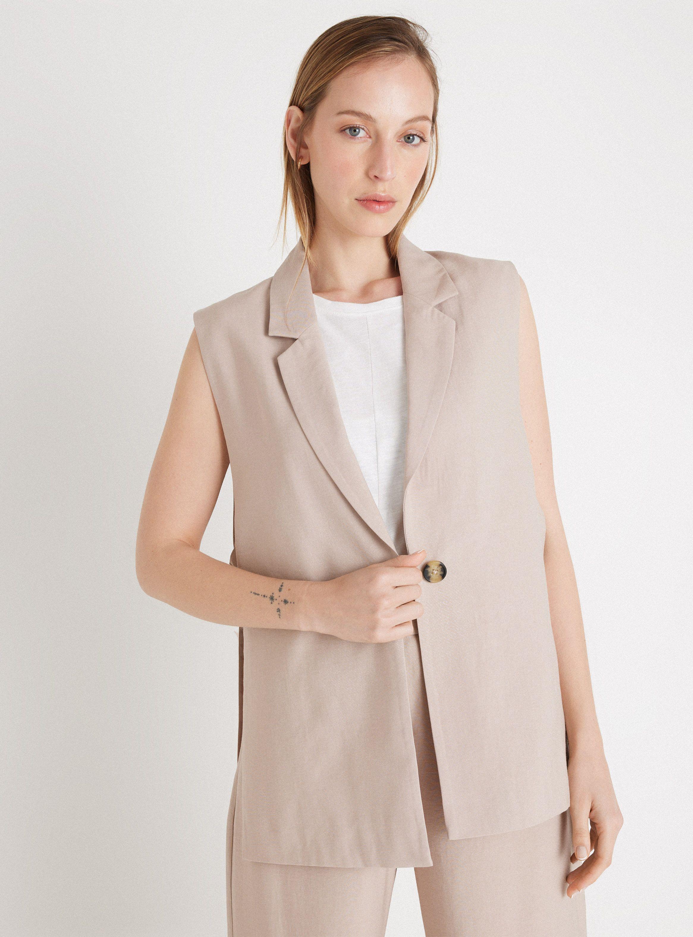 Blazer sin Mangas con Abertura en Los Costados-0