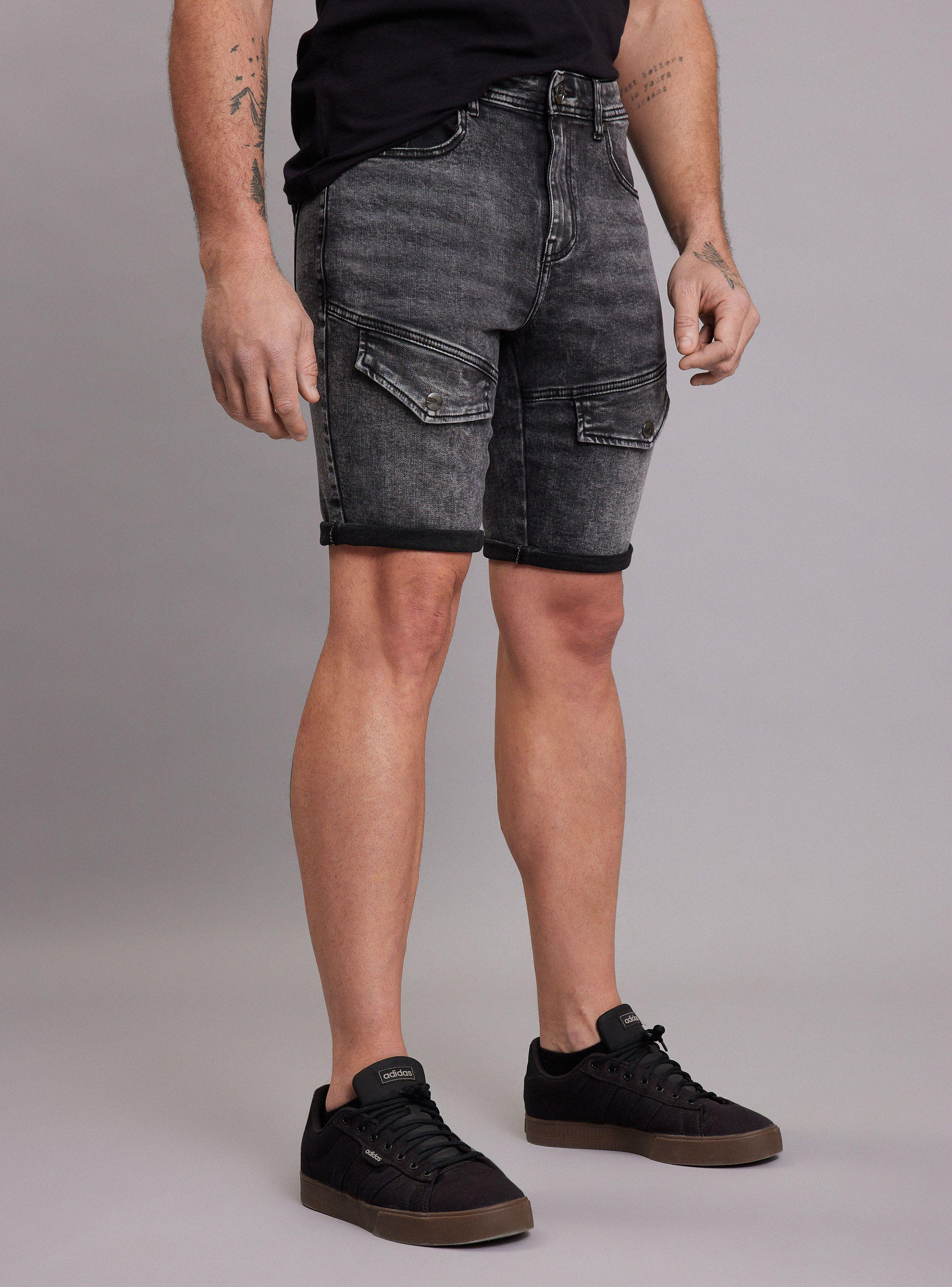 Bermuda Cargo Negro Desgastado-0