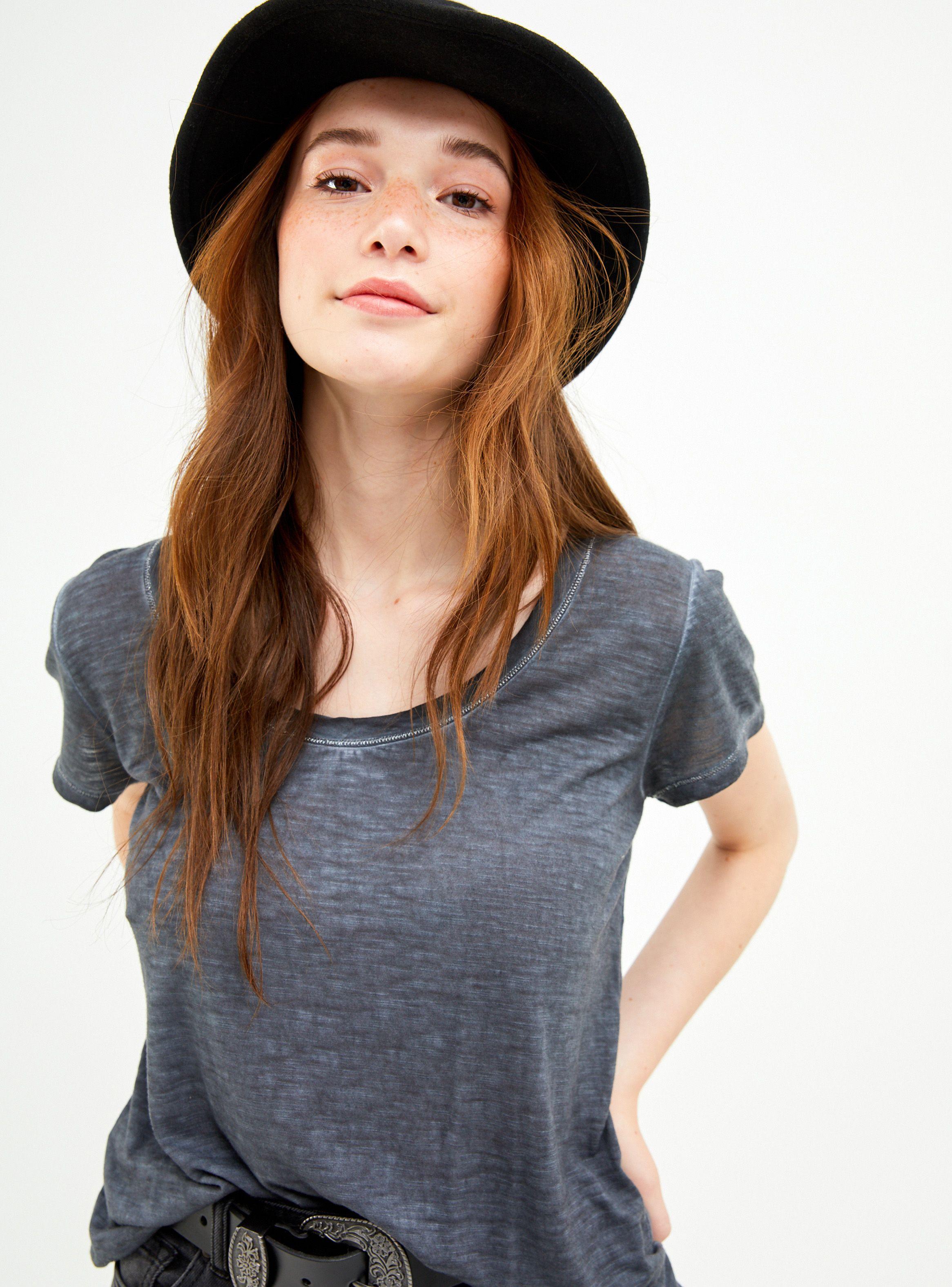 Polera Manga Corta con Cuello de Satin Umbrale Woman-2