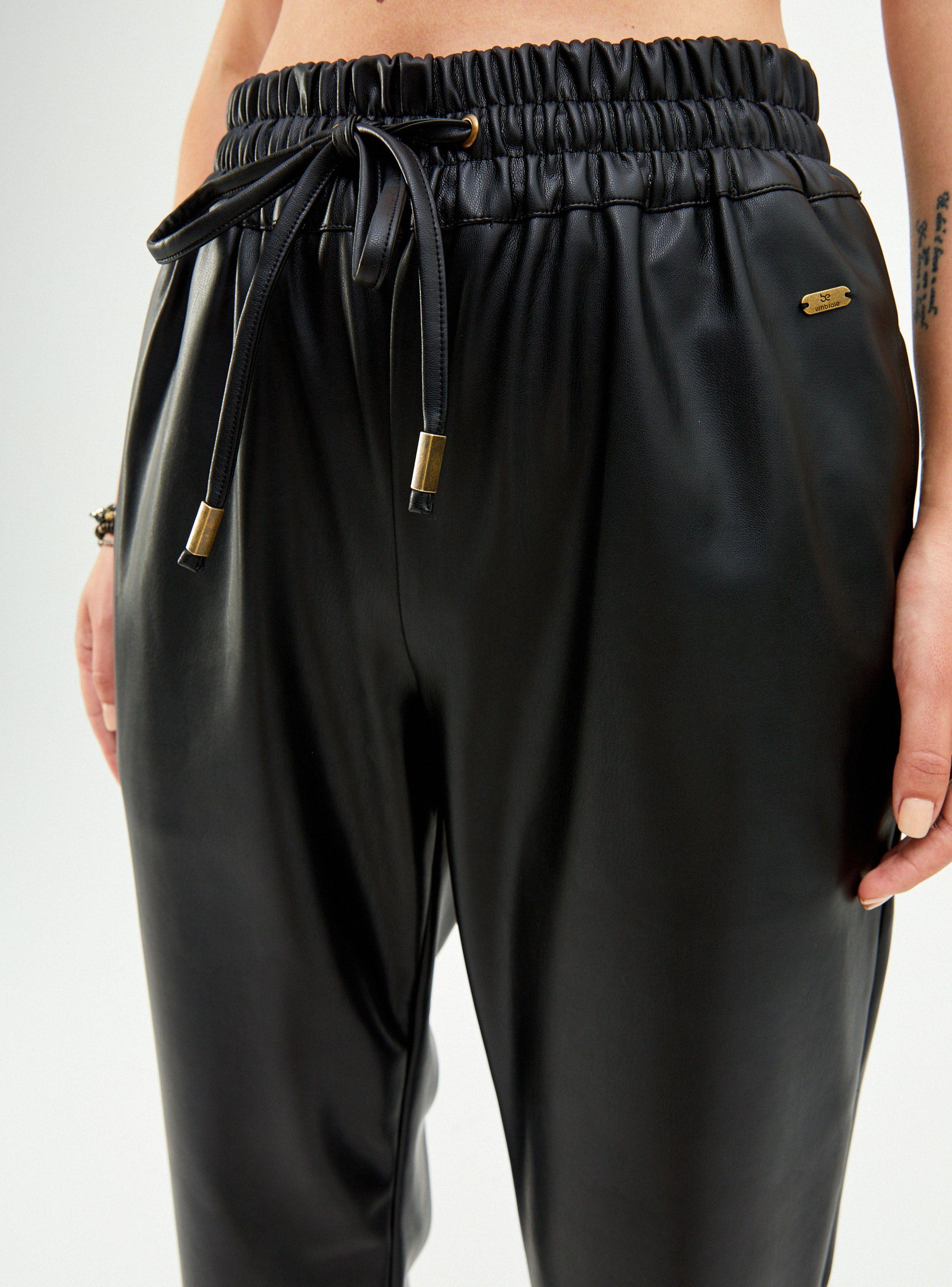 Pantalón Jogger Eco Cuero  Umbrale Be-2