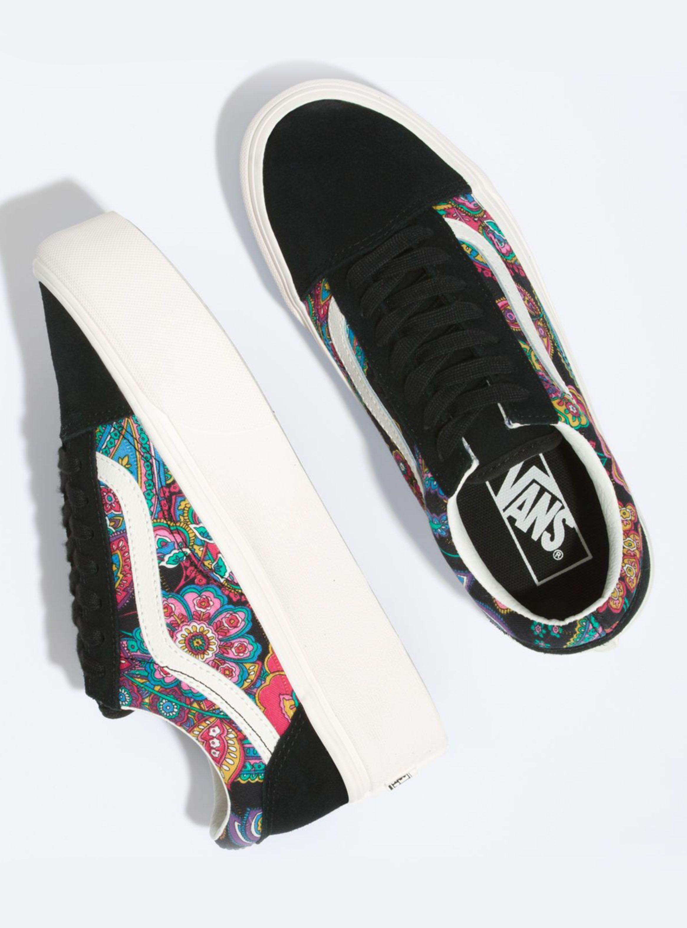 Zapatilla Urbana Ua Old Skool Stackform Paisley Bloom Mujer-2