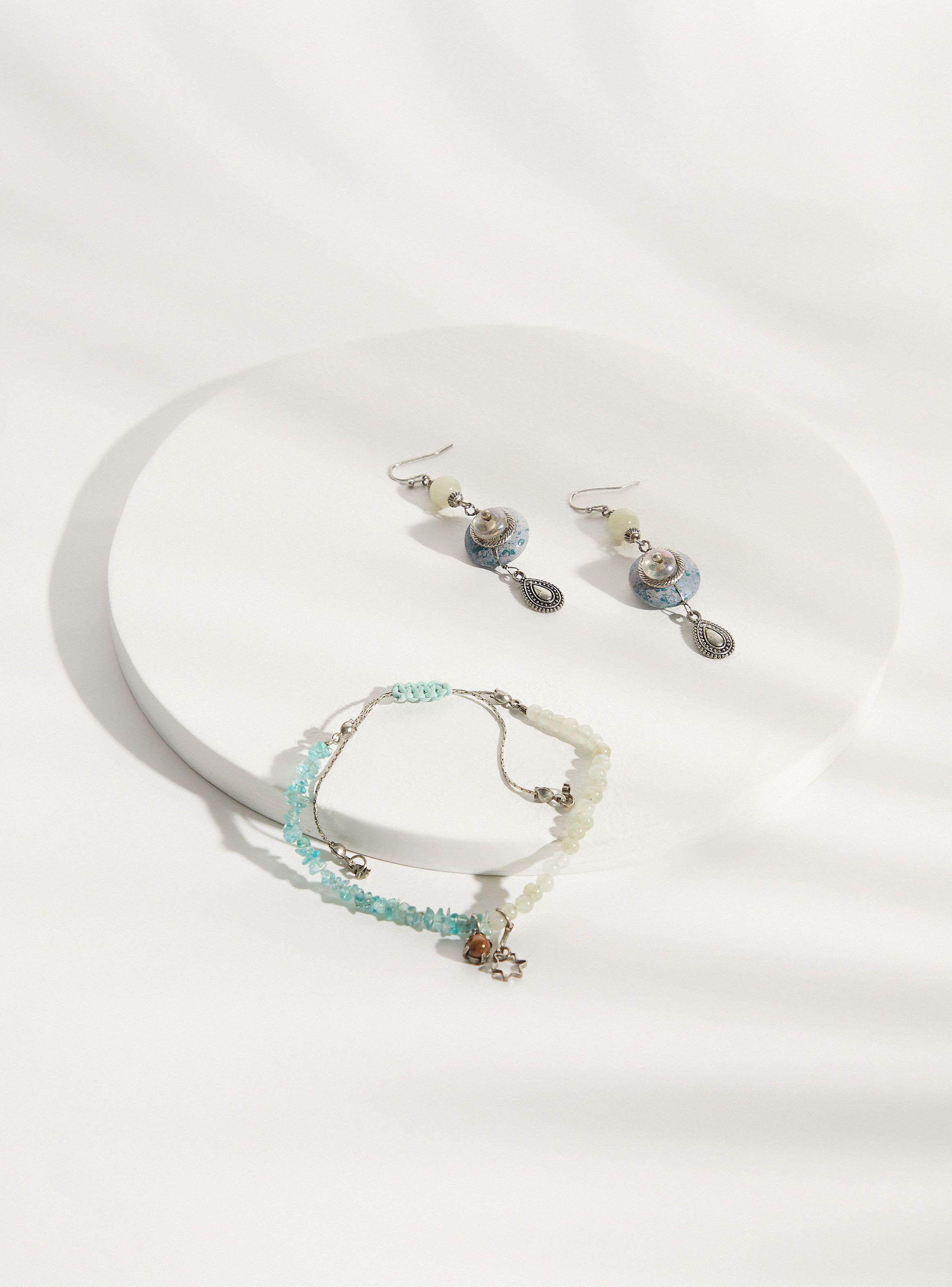 Set de Accesorios Aros y Pulsera Bicolor Piedras y Mostacillas-0