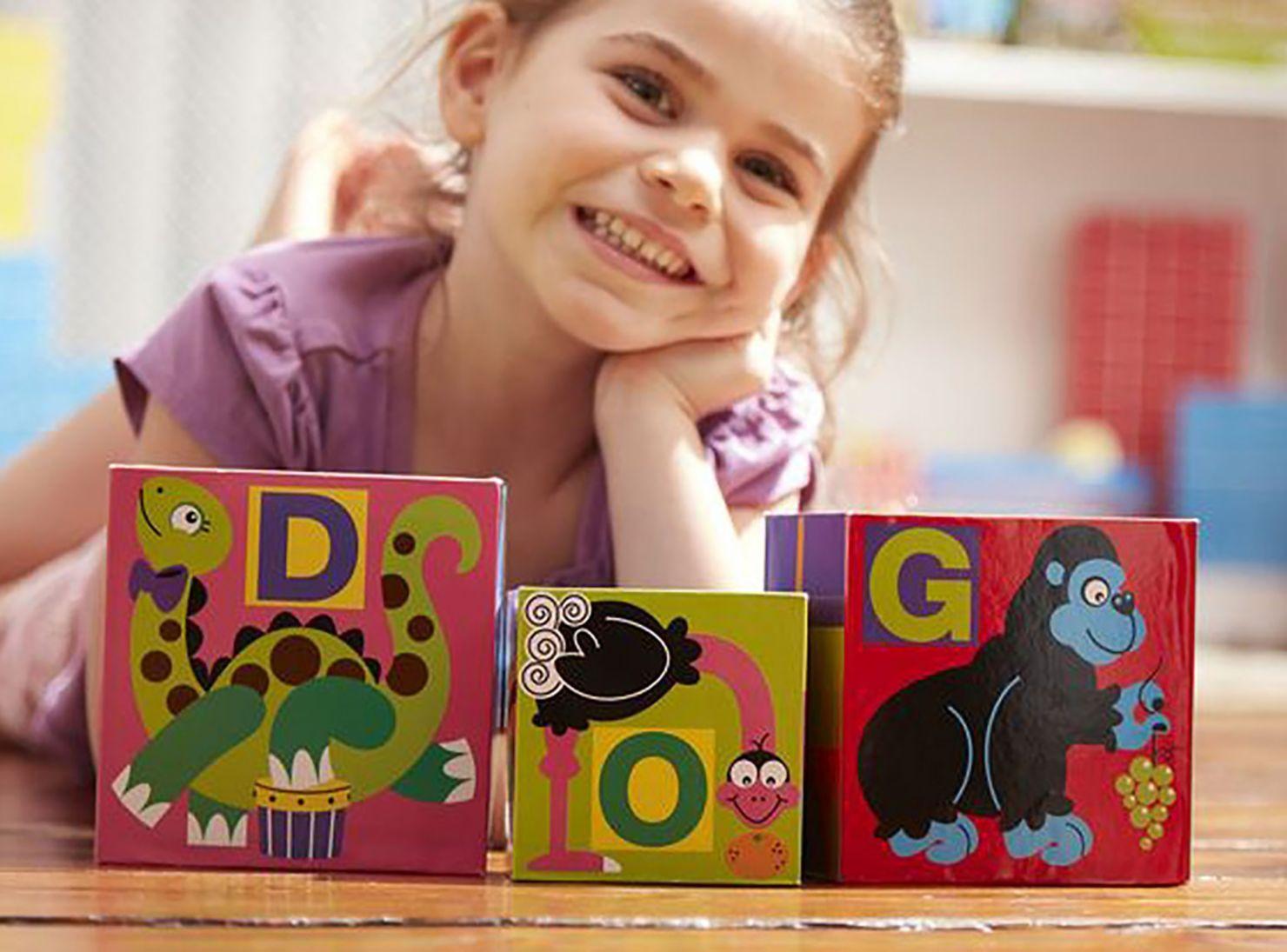 Melissa & Doug Cubos para apilar letras y animales Caramba-2