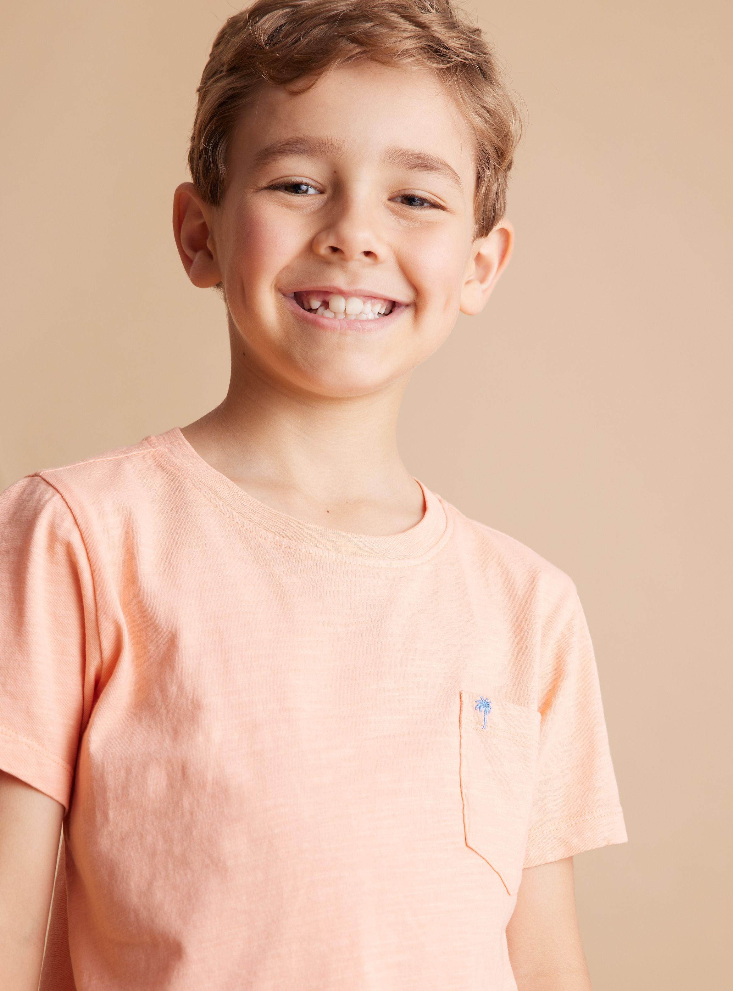 Polera Garment Dye Bolsillo-1