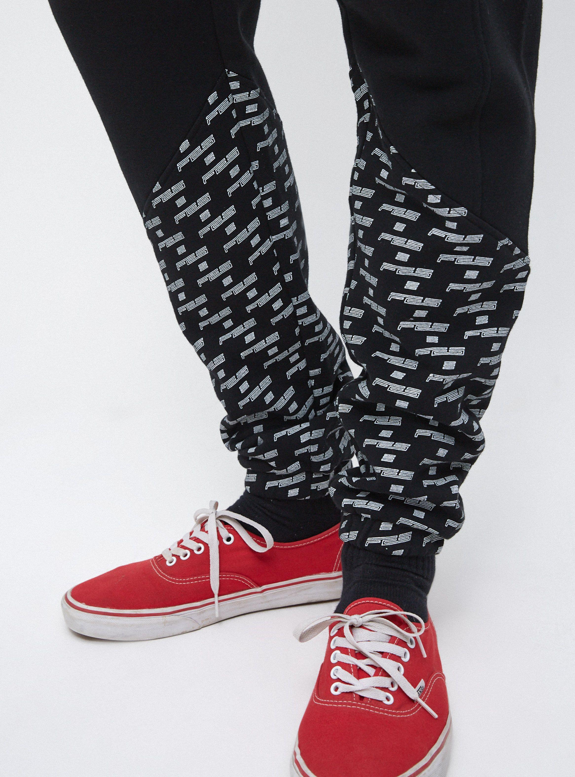 Pantalón Branding Jogger Embossing de FES - Vista 3