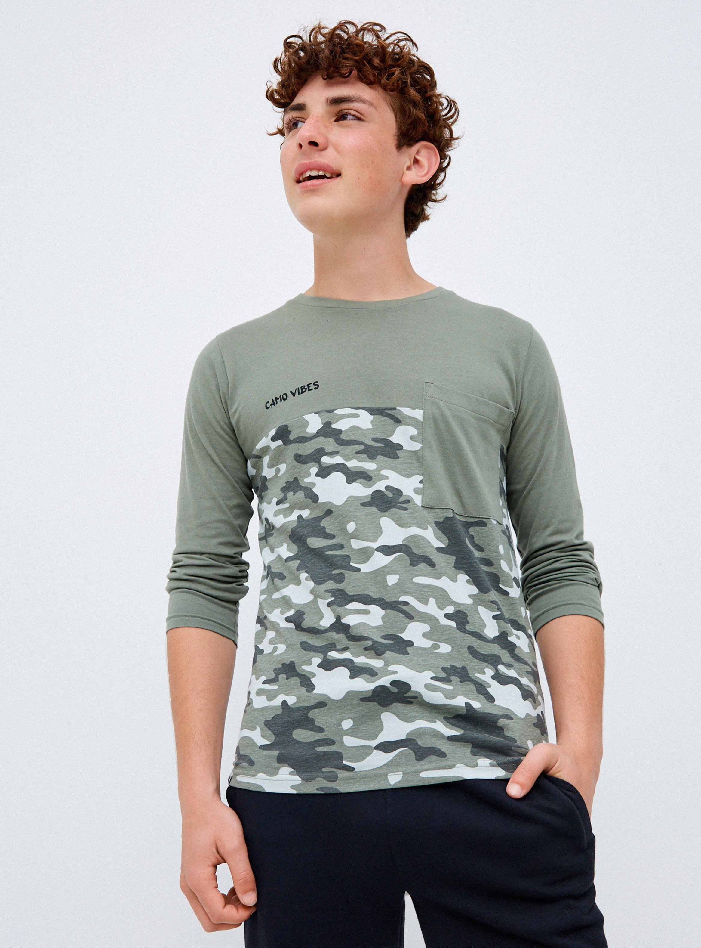 Polera Bloques Manga Larga Bolsillo en el Pecho-0