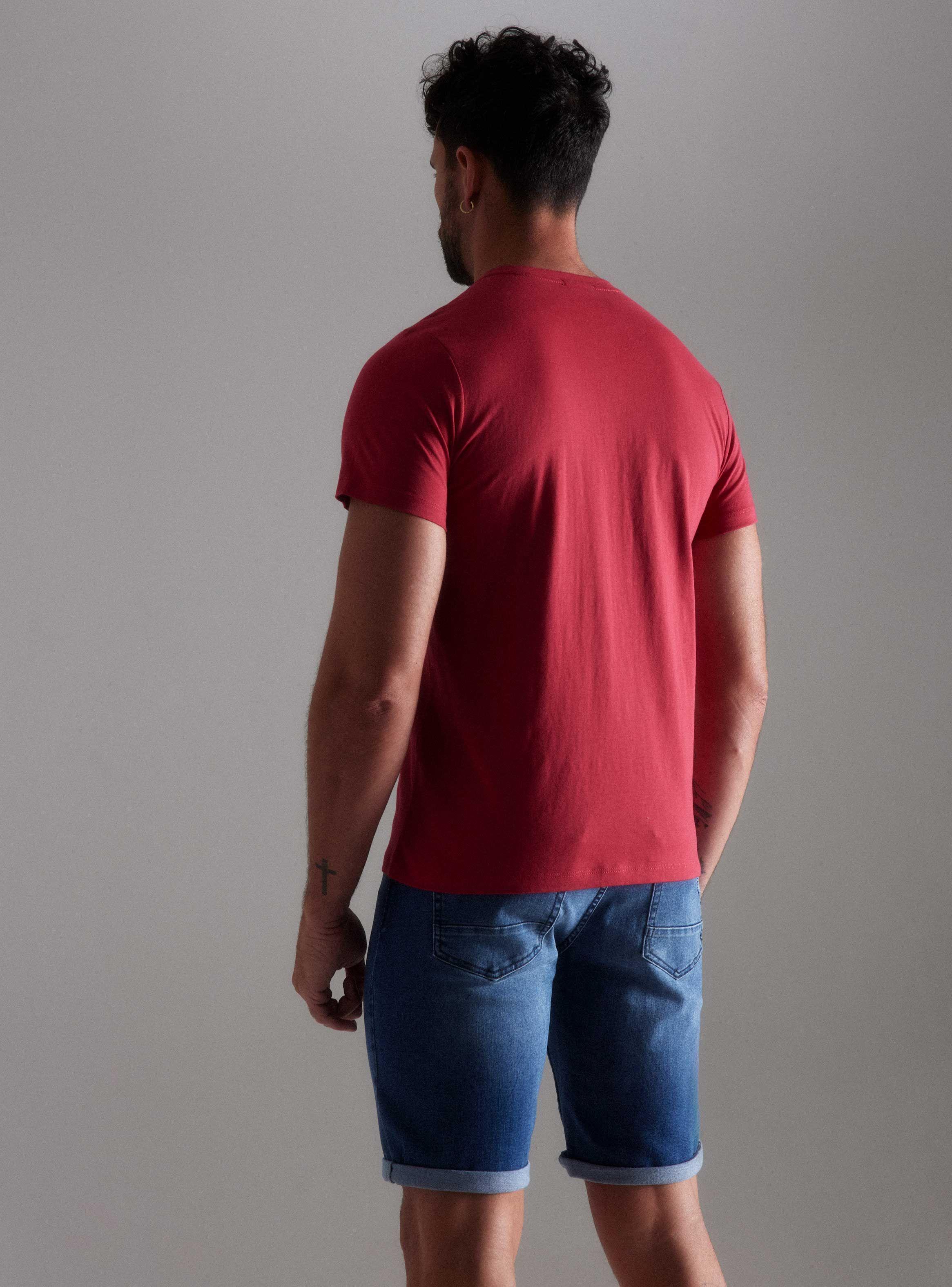 Polera Estampado Multitécnica Brillante-1