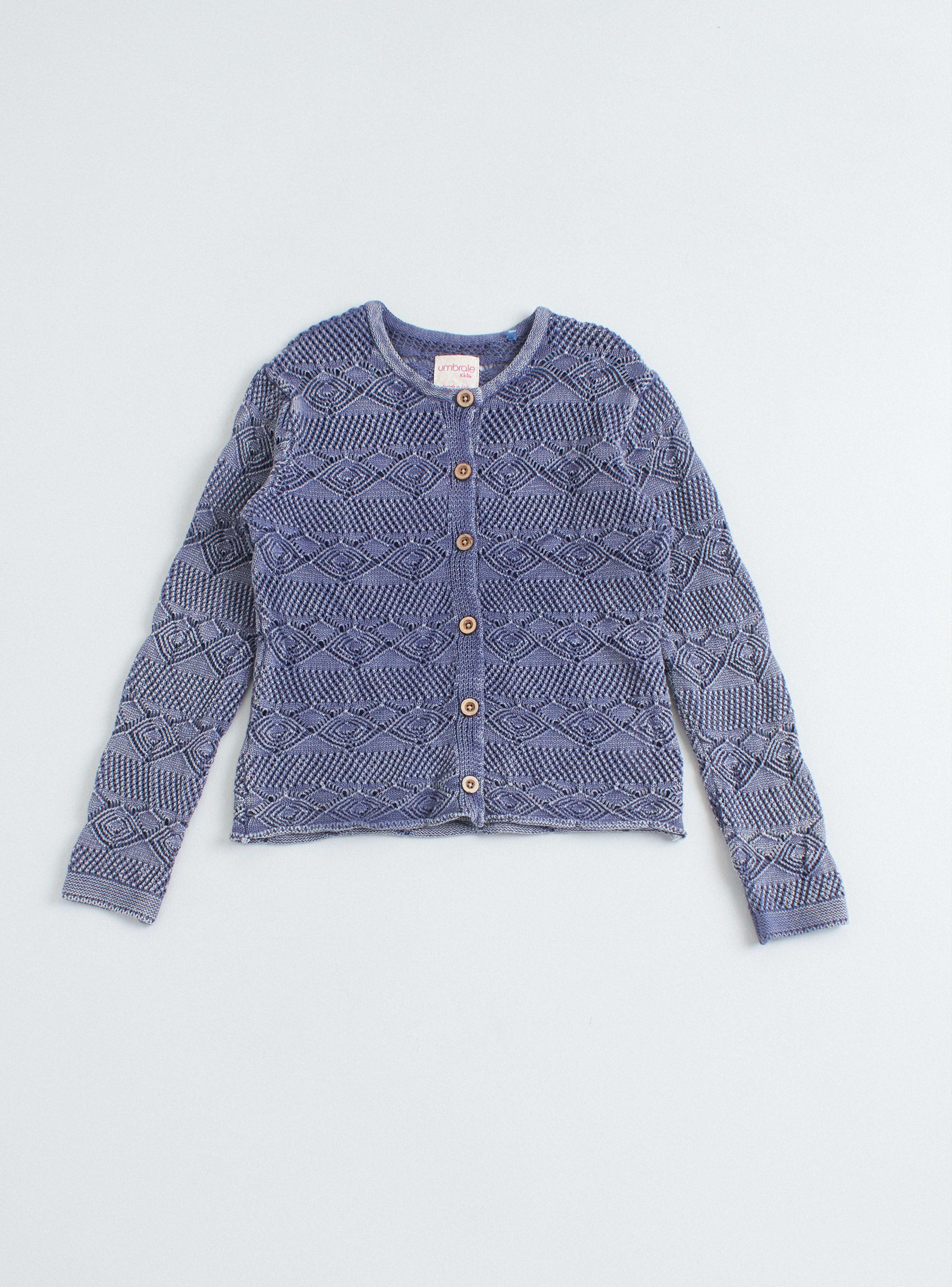 Chaleco con Botón de Madera y Tejido con Diseño-1