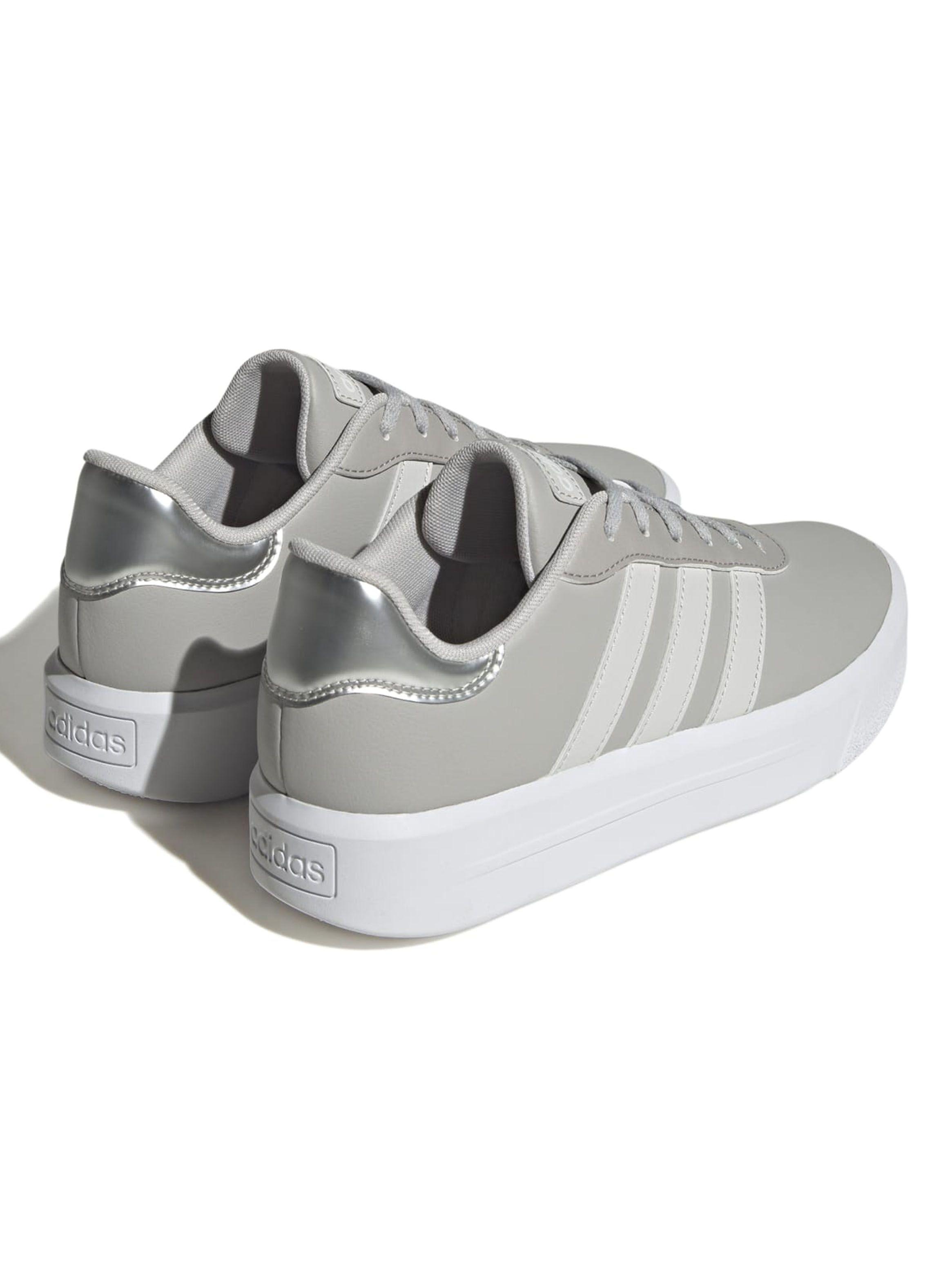 Zapatilla Urbana Modelo Court Platform Mujer-3