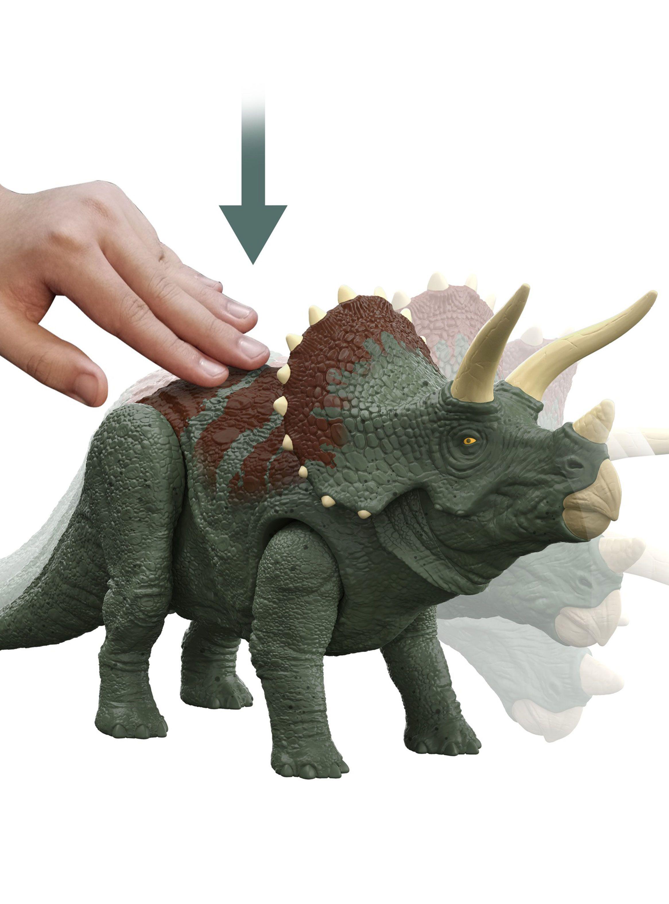 Dinosaurio Triceratops Ruge y Ataca-2
