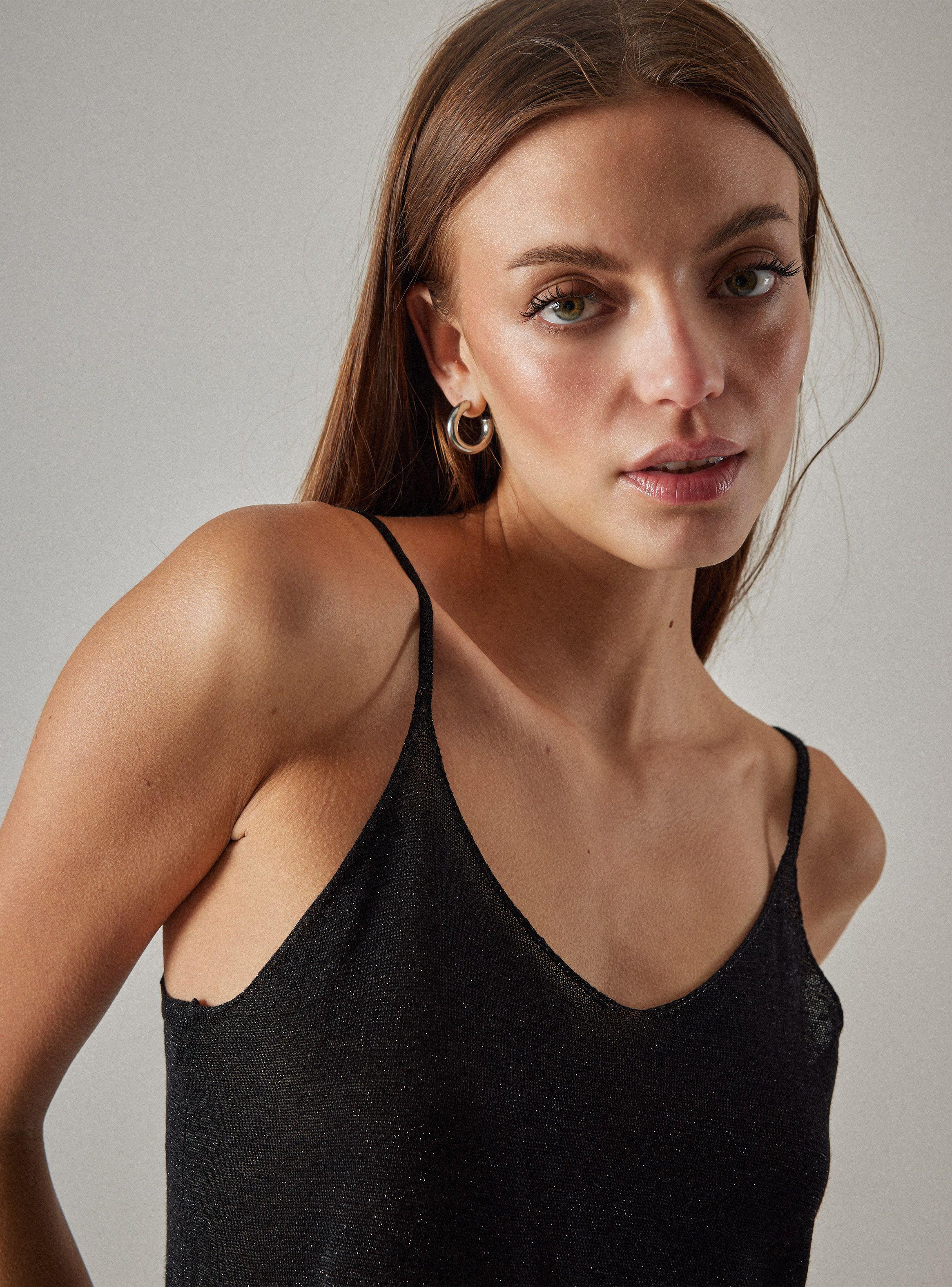 Polera Tejida Metalizada con Pabilos Finos-2