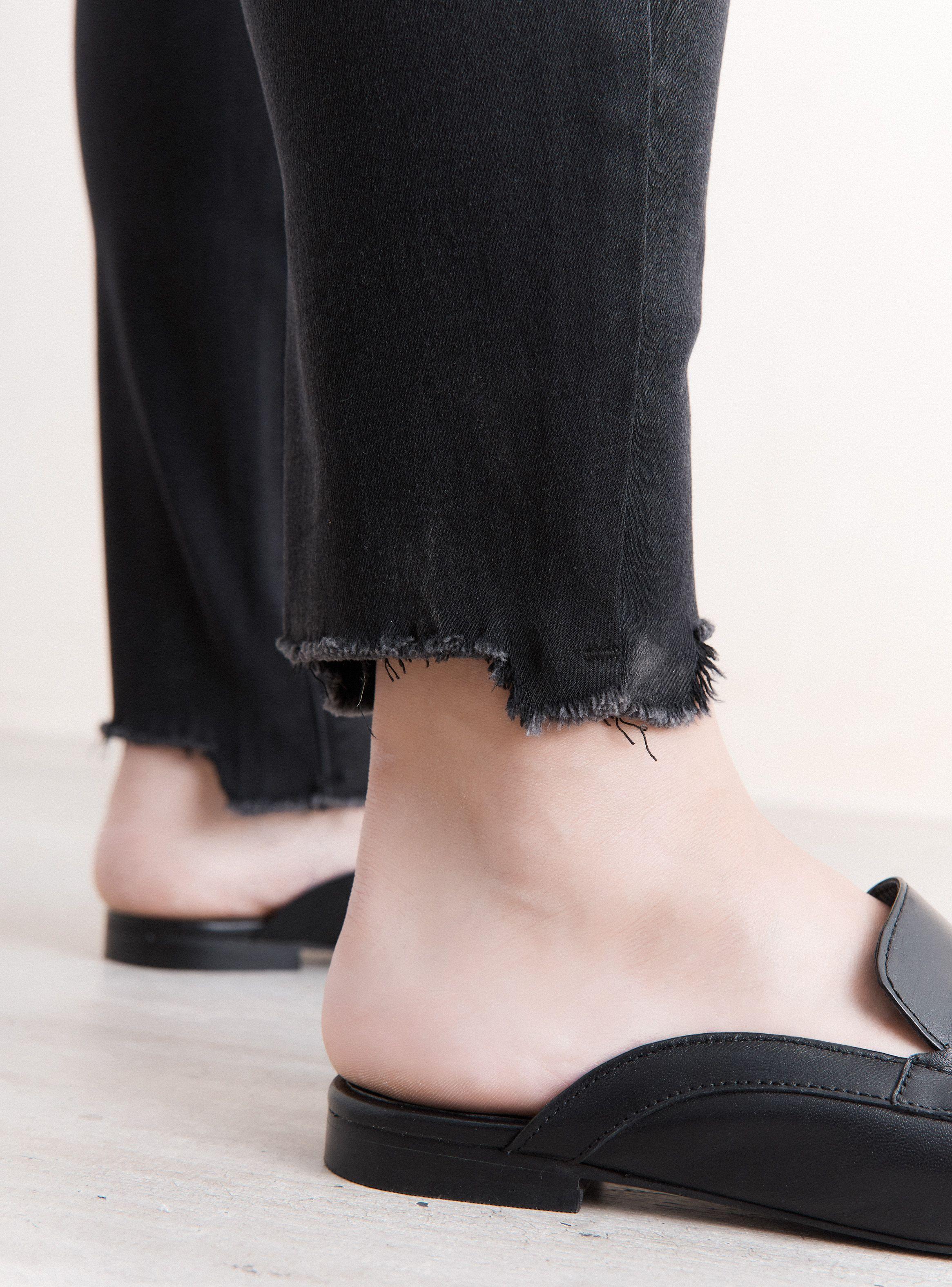 Jeans Skinny con Basta y Roturas-2