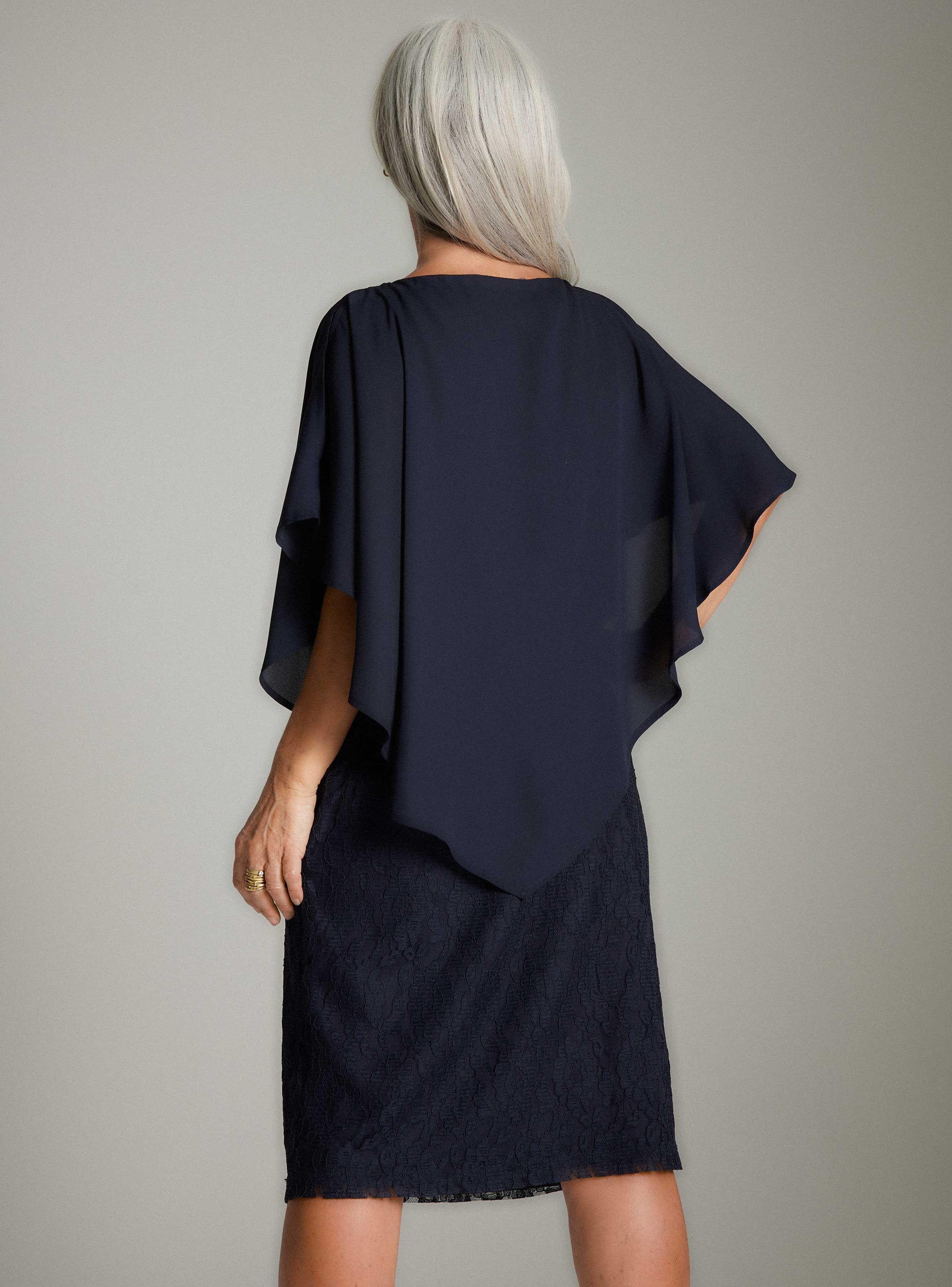 Vestido de Fiesta Encaje y Capa de Gasa-1