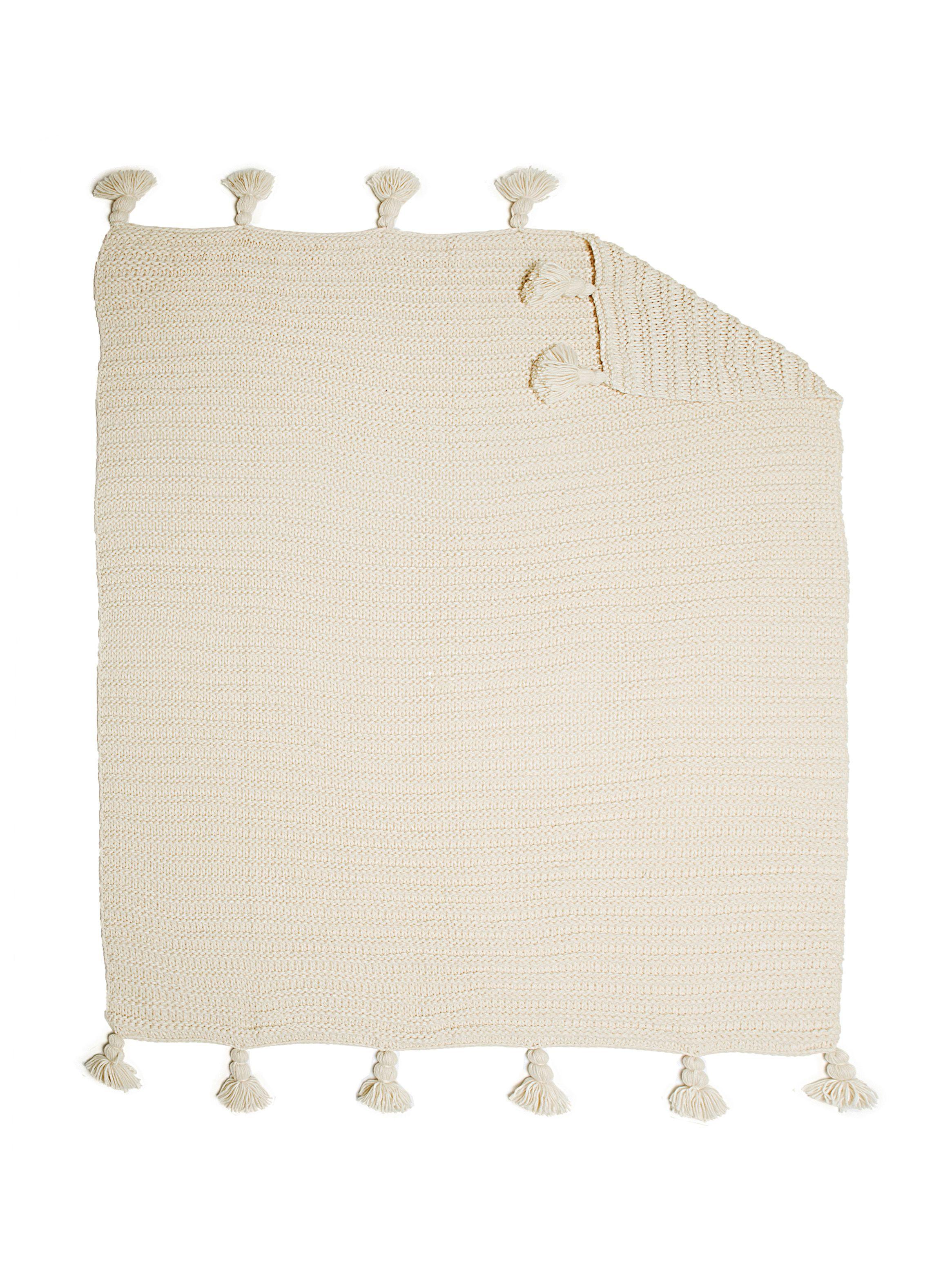 Chal Pompones Off White 130x160 cm Sarah Miller-2