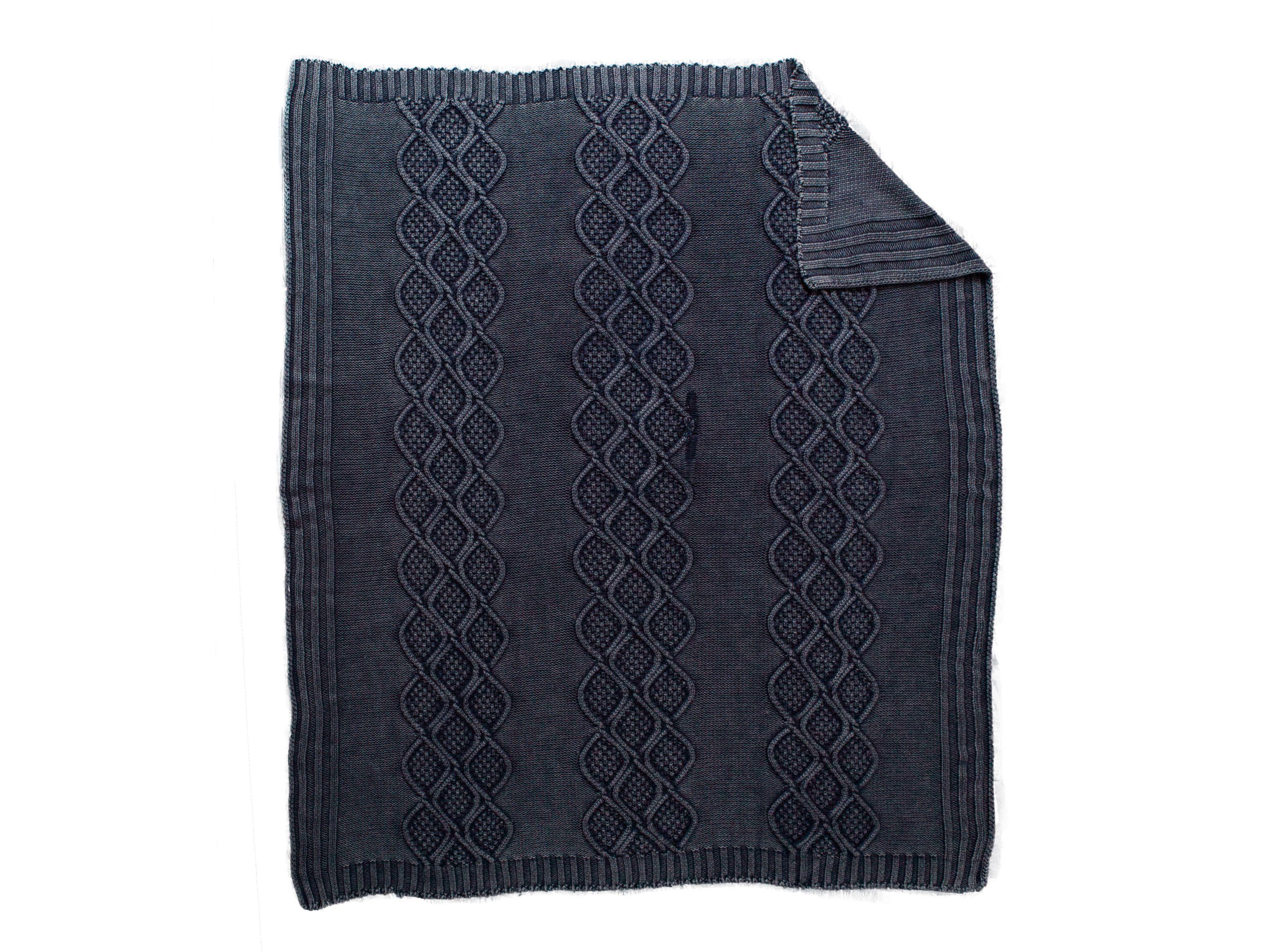 Chal Stonewash Trenza Alaniz Home-3