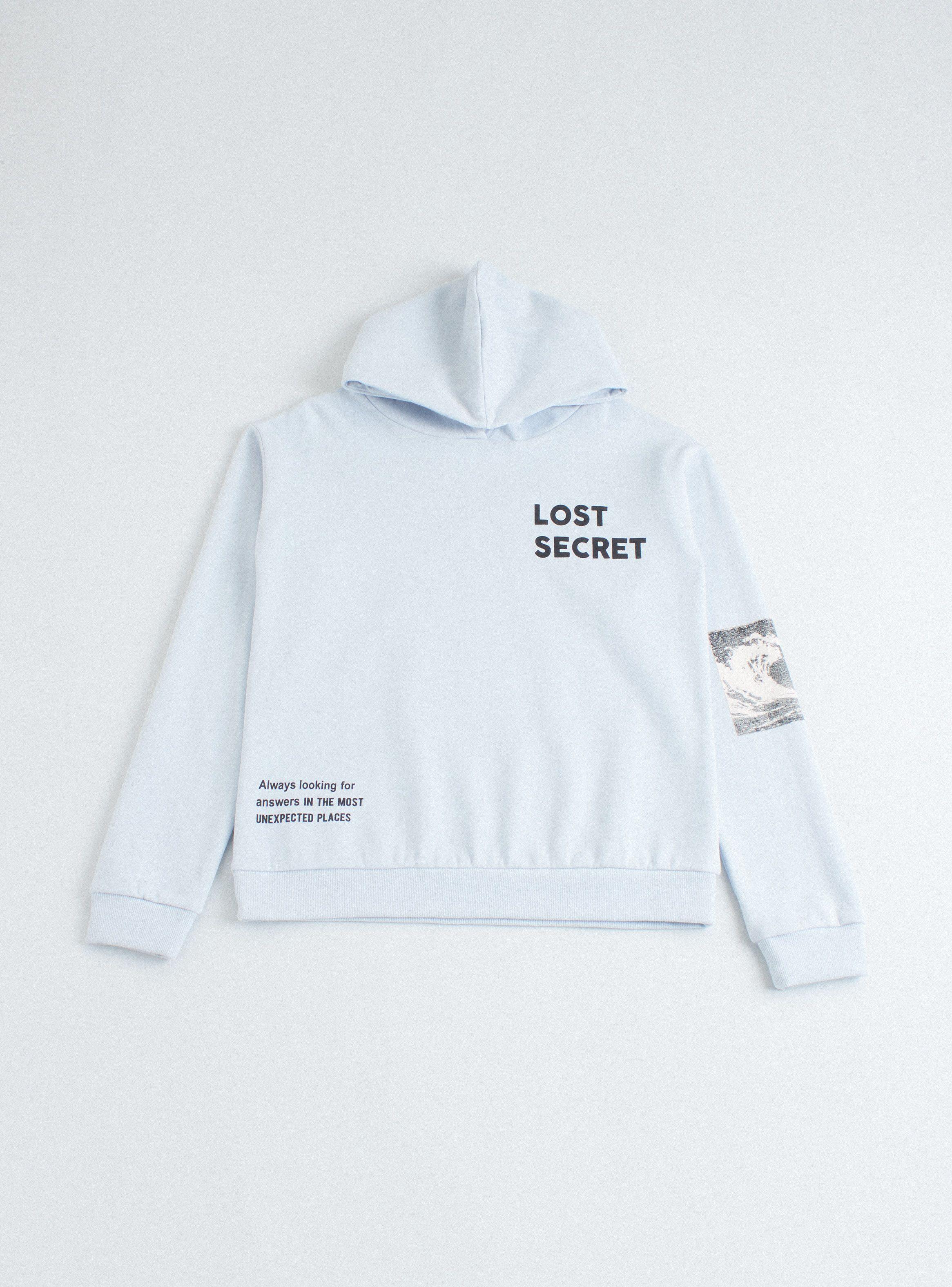 Polerón con Capucha Estampado Múltiple-1