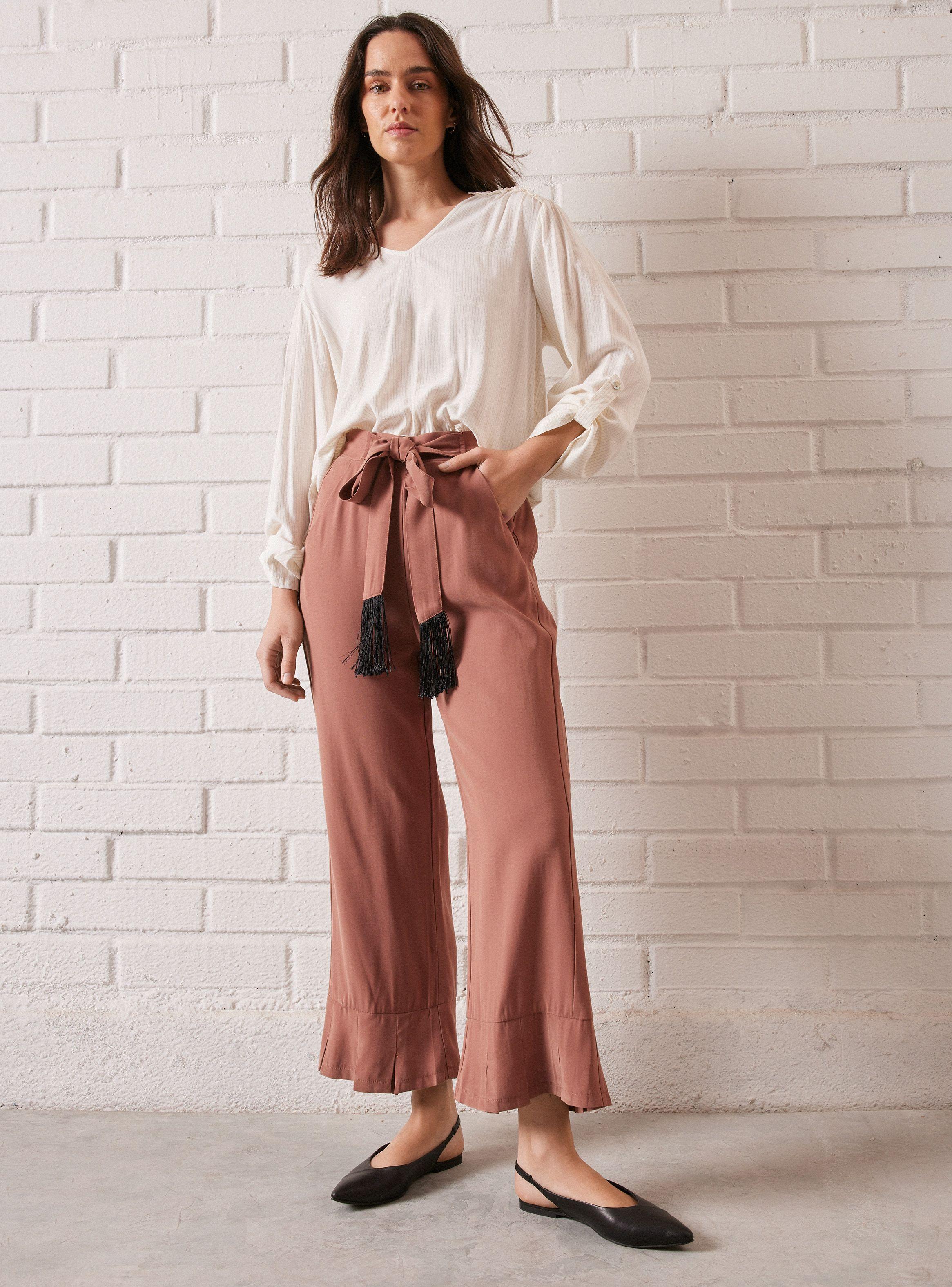 Blusa con Líneas Metalizadas y Elástico Inferior-4