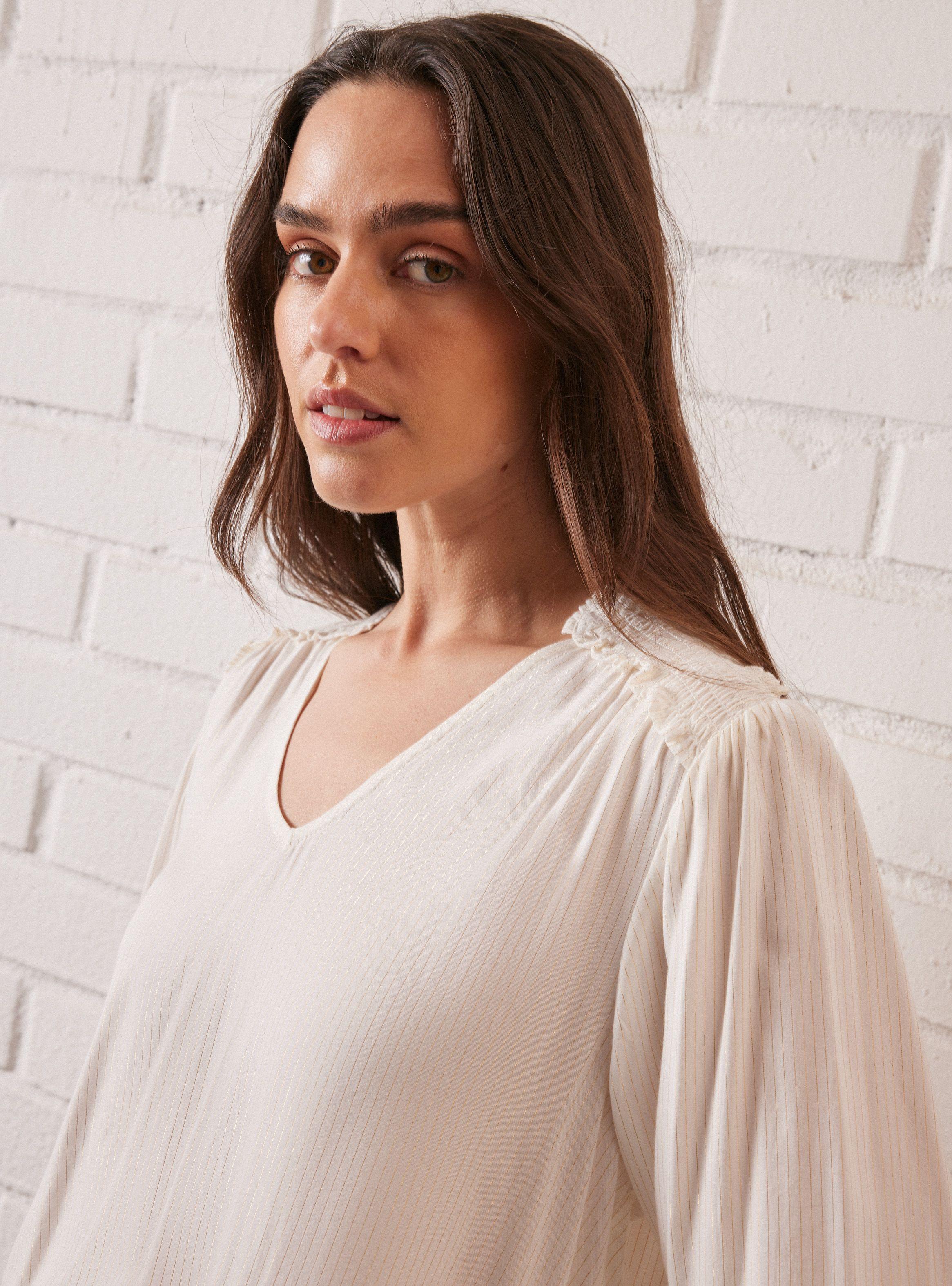 Blusa con Líneas Metalizadas y Elástico Inferior-2