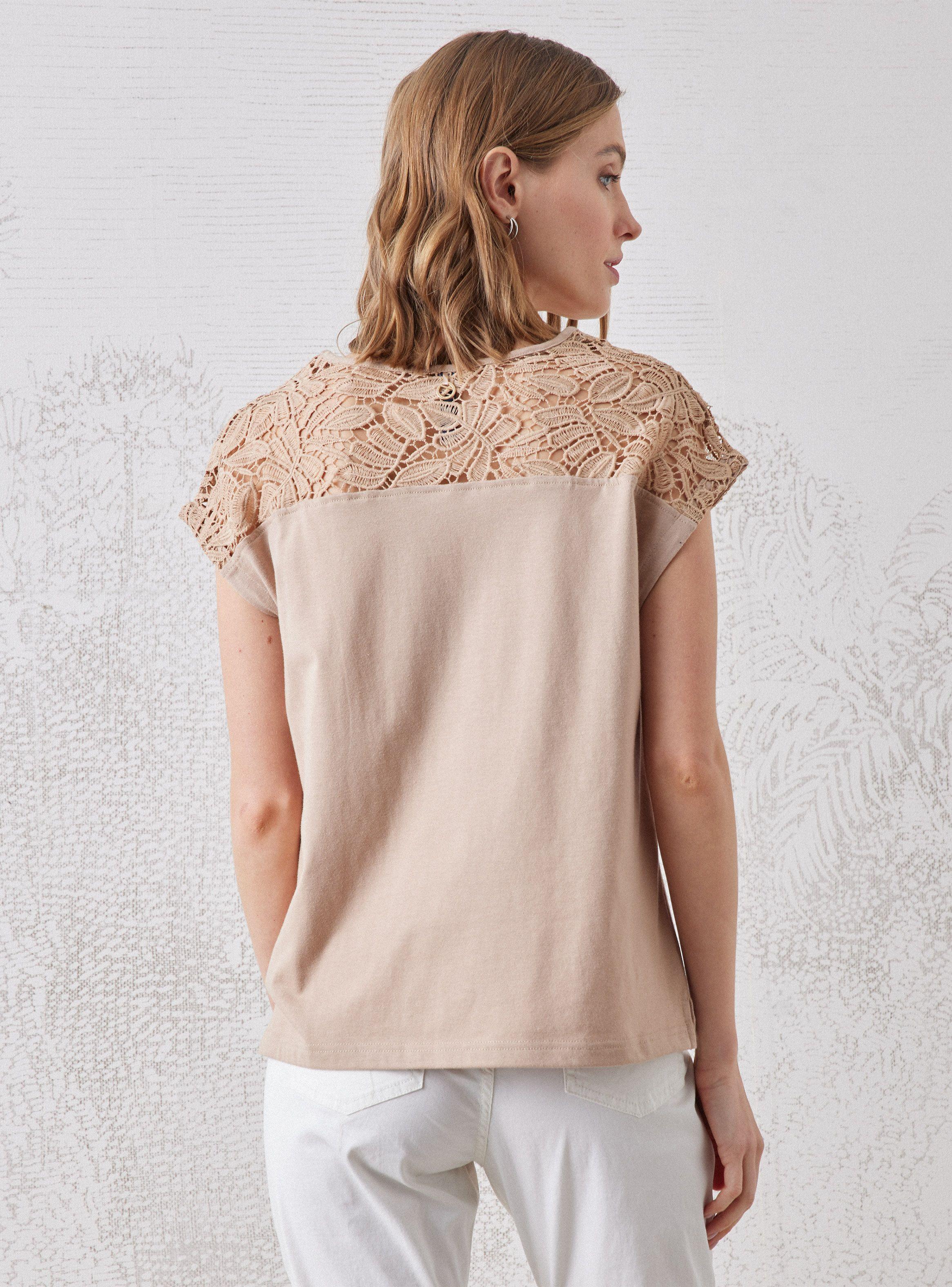 Polera Con Encaje Al Tono-1