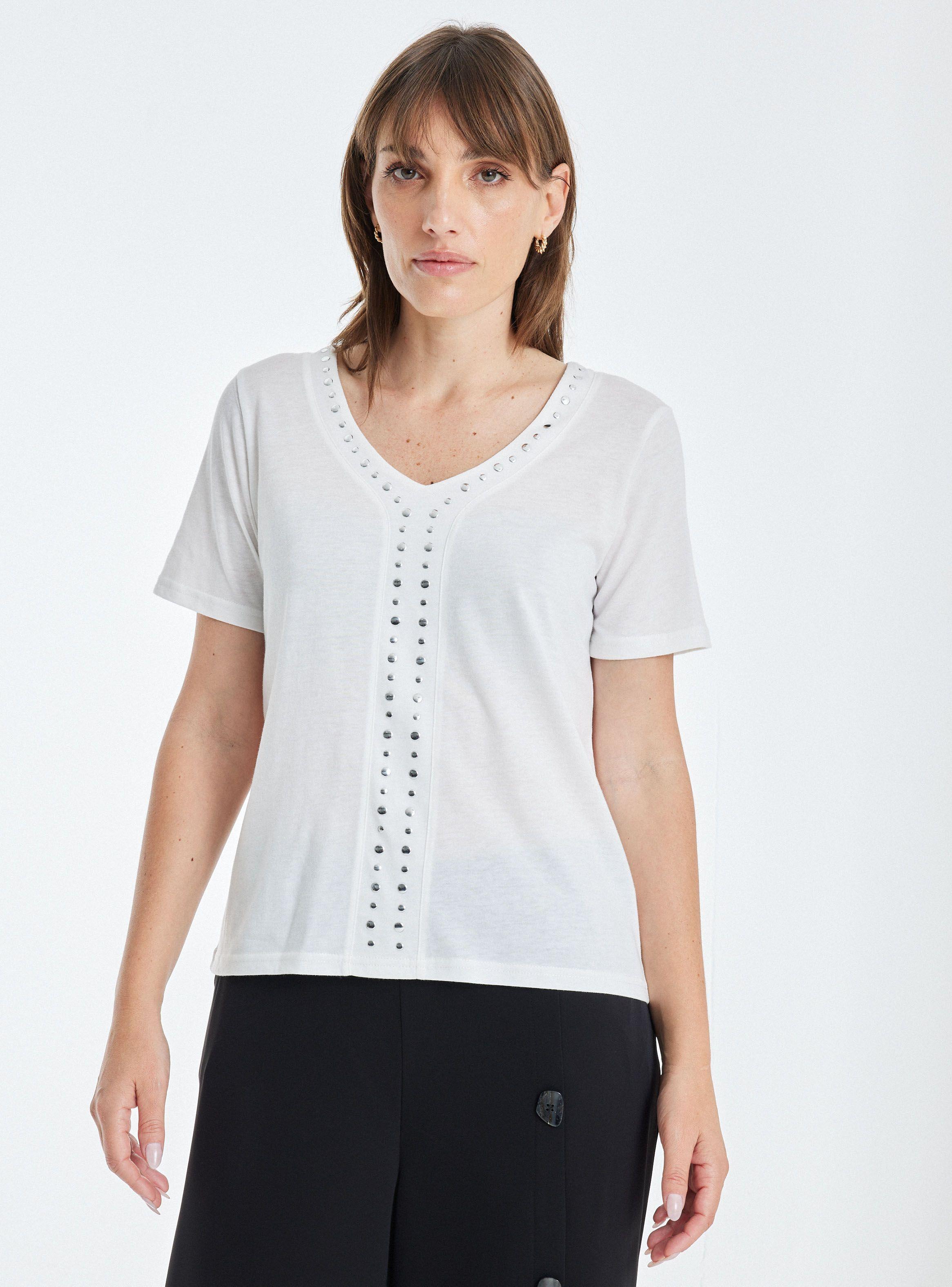 Polera Detalle Tachas Frente-0