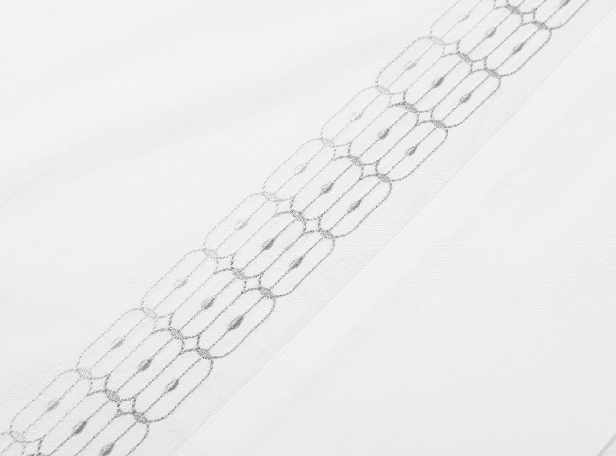 Juego de Sábanas 300H King Bordado Gris Diseño 2-2