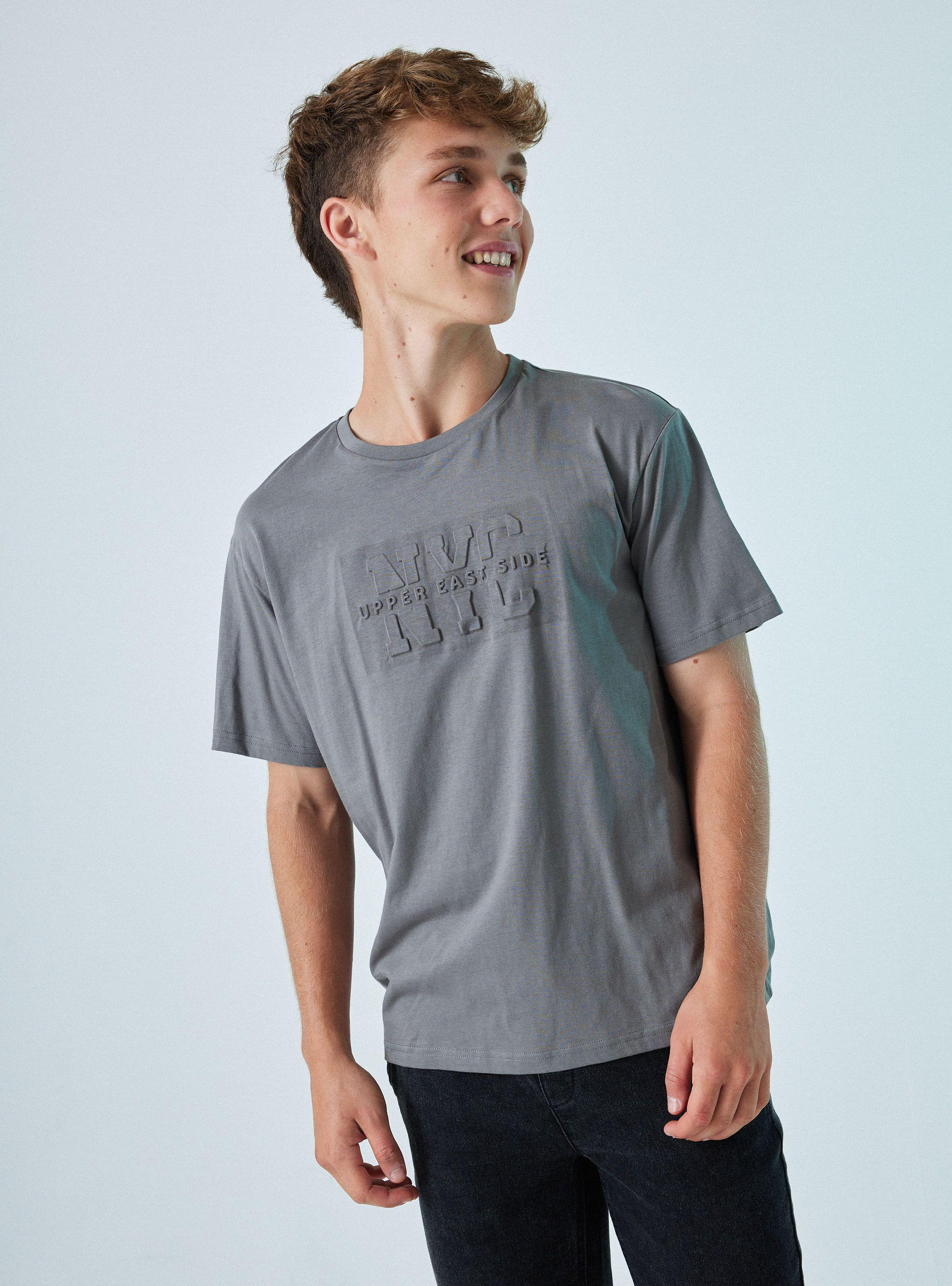 Polera con Diseño en Relieve Adelante-0