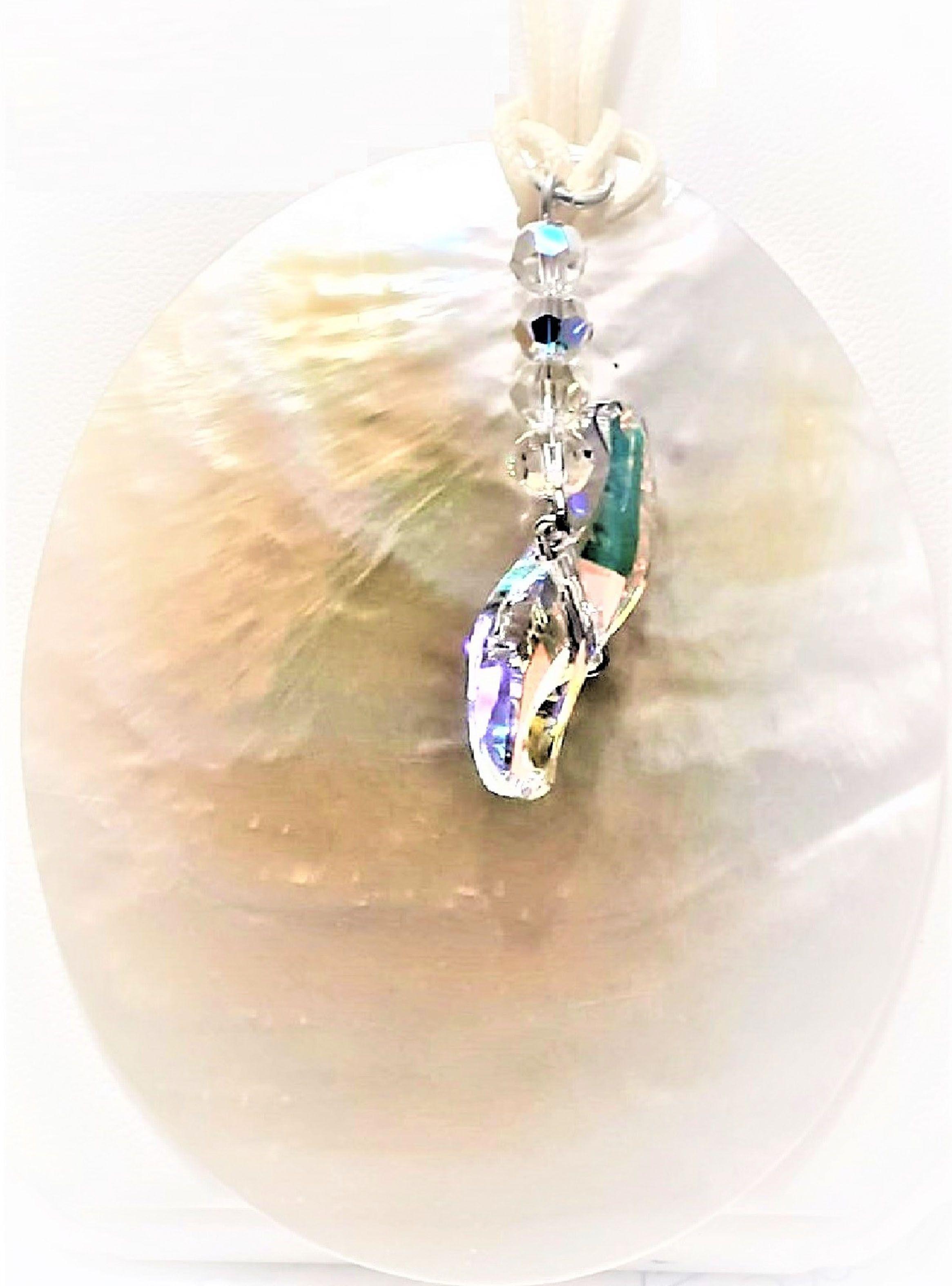 Colgante Moskatel Nacar con Cristal Swarovski-1