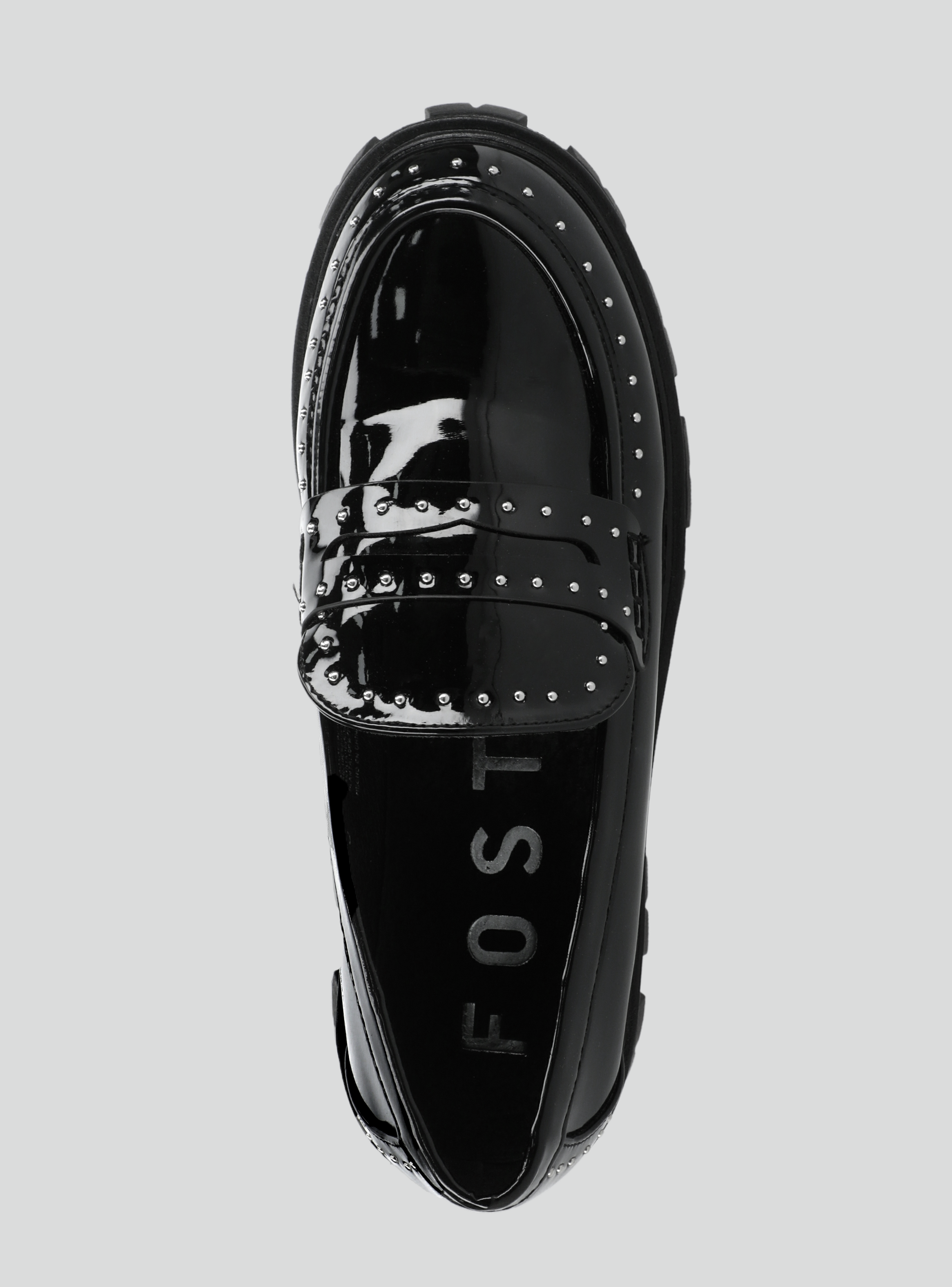 Mocasín con Tachas Metálicas Suela Track Mujer-3