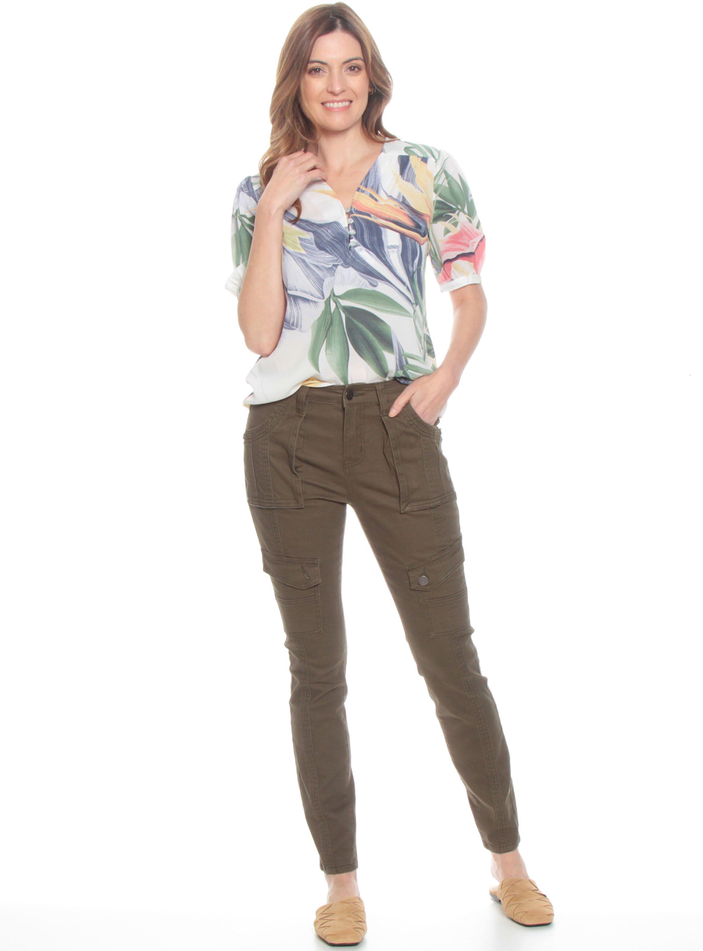 Blusa Con Detalle Estampada Escote V Con Botones-3