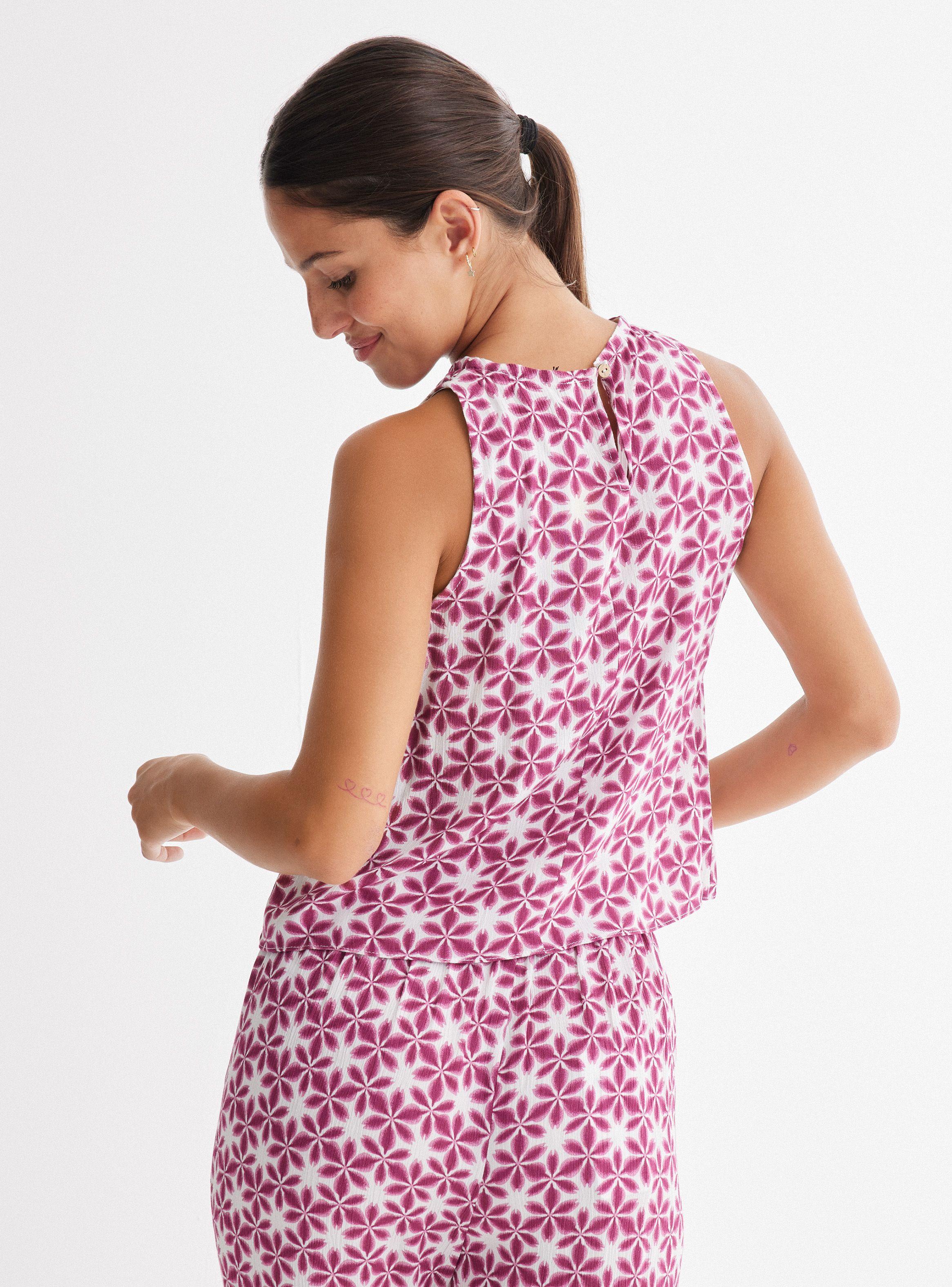 Blusa Estampada con Corte Ovalado-1