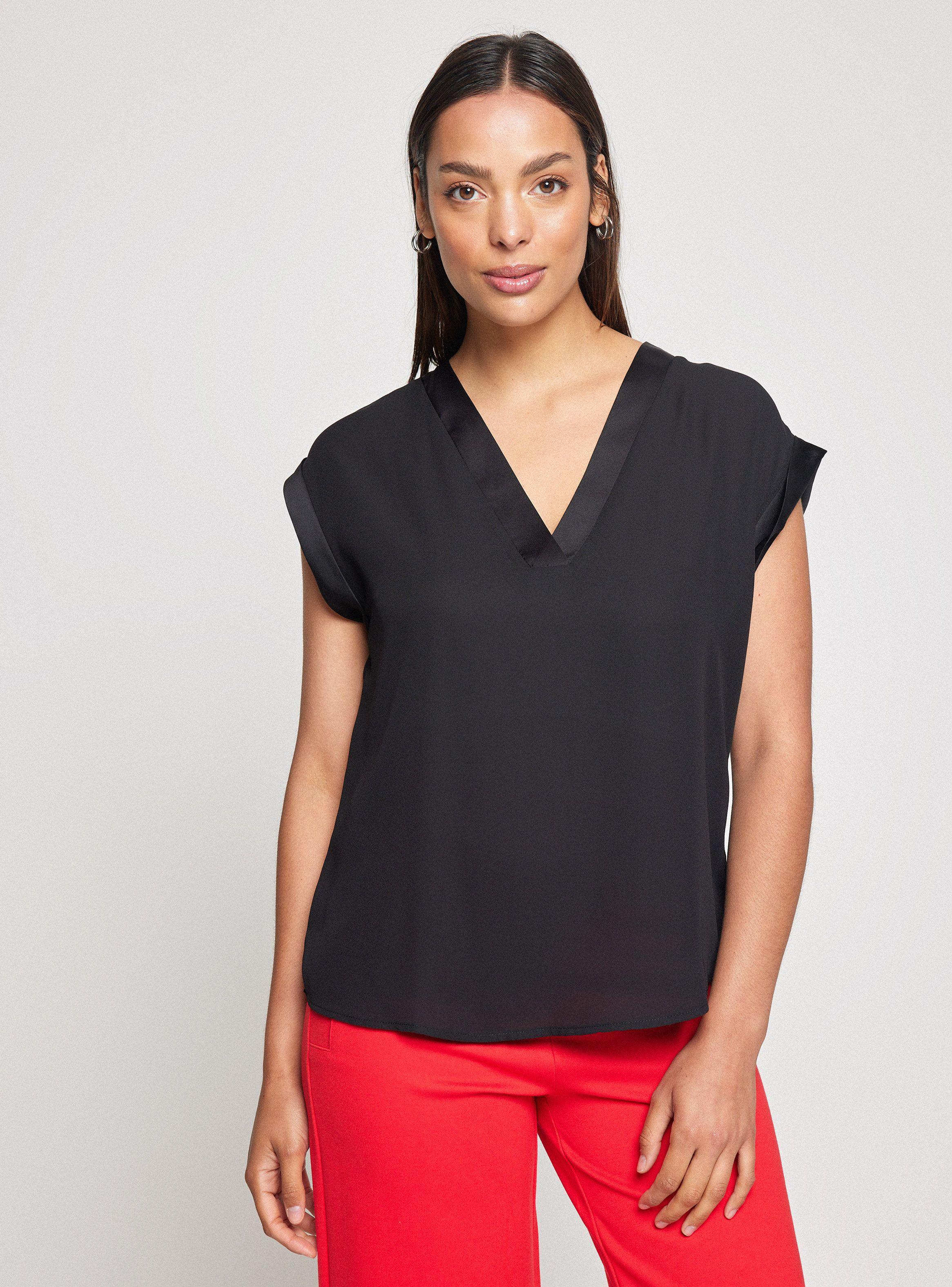 Blusa Gasa Con Escote Satinado-0