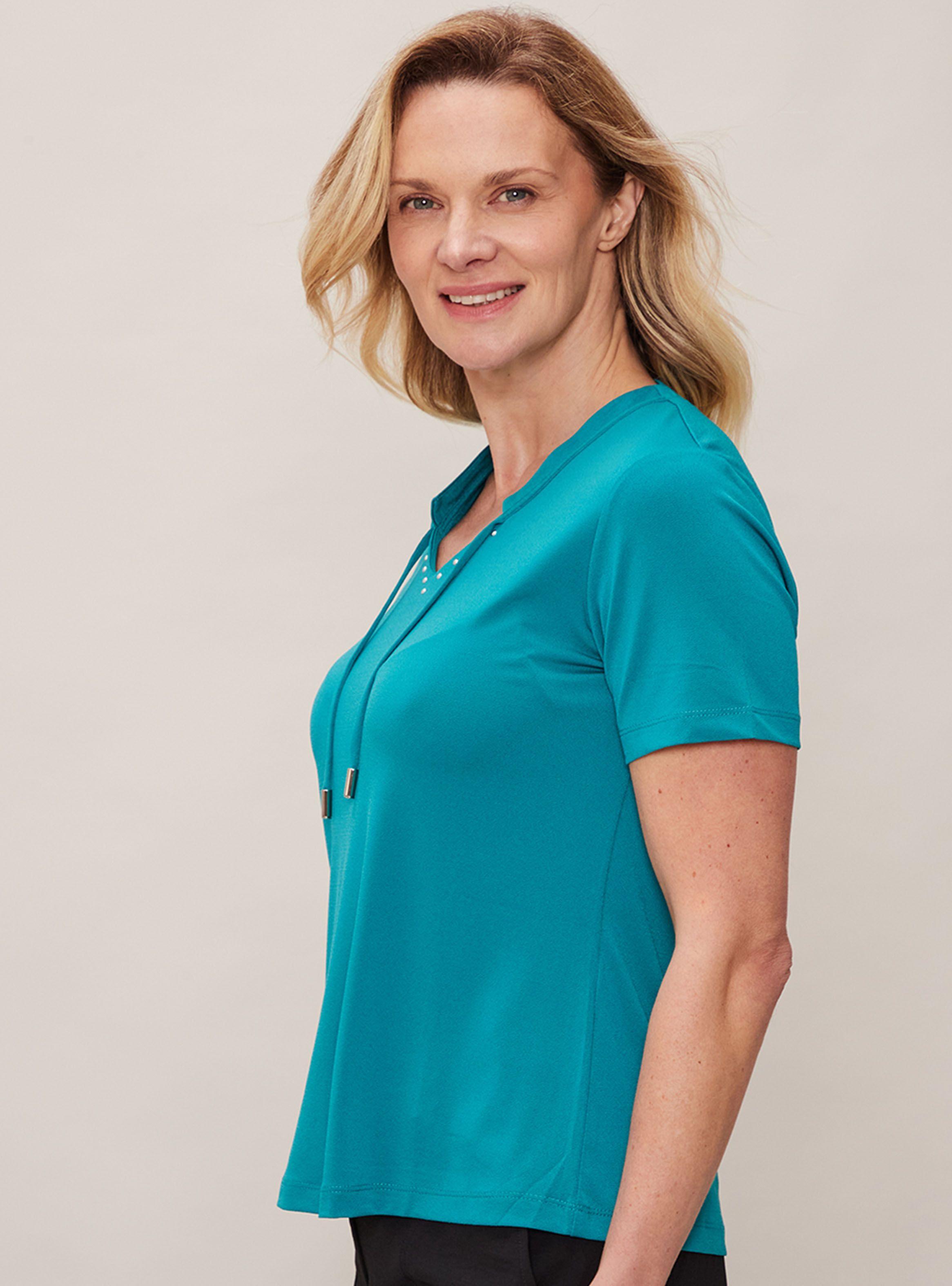 Polera con Lazo y Tachitas en Escote-2