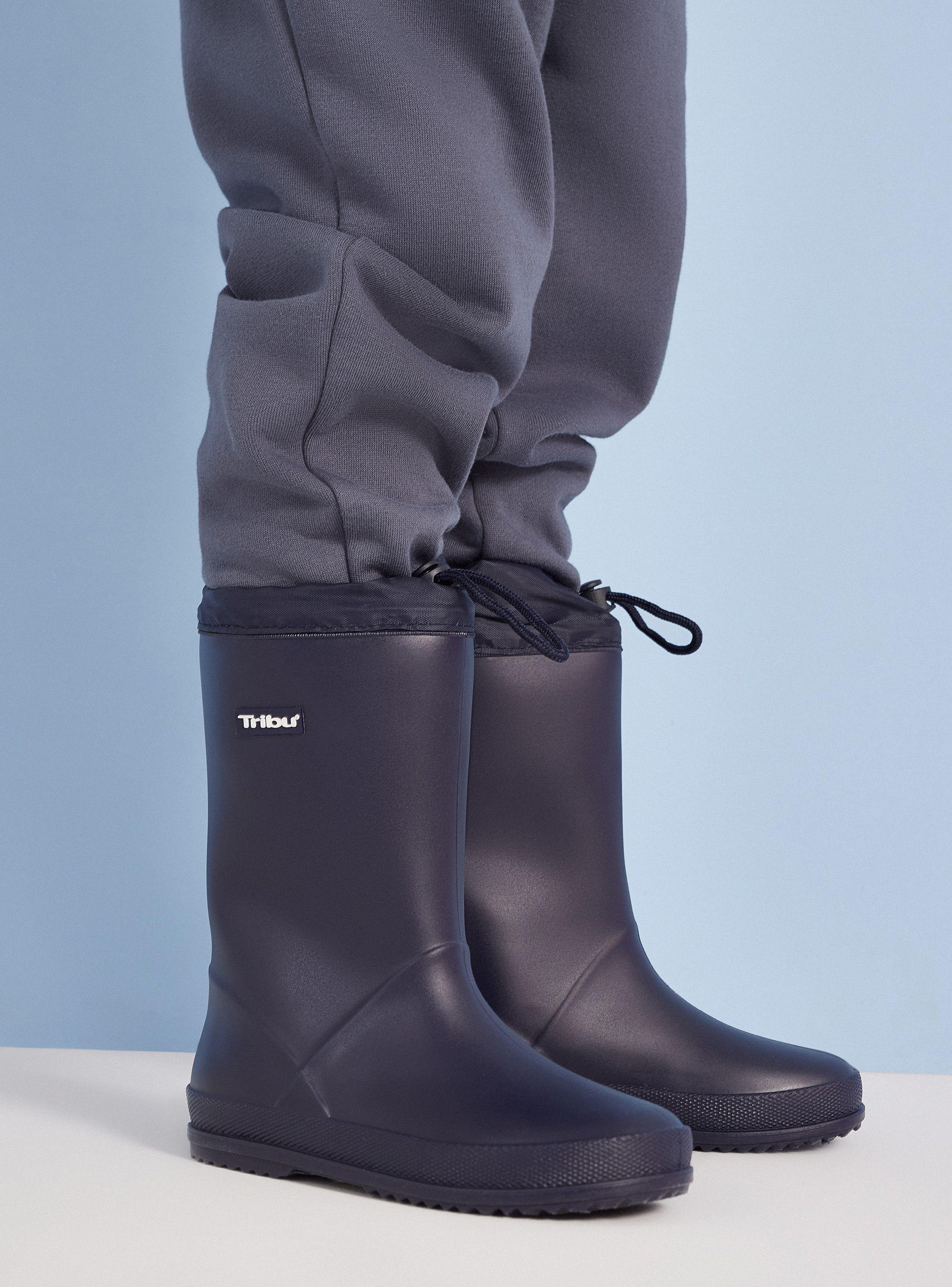 Bota de Agua Escolar con Forro Peludito Unisex-0
