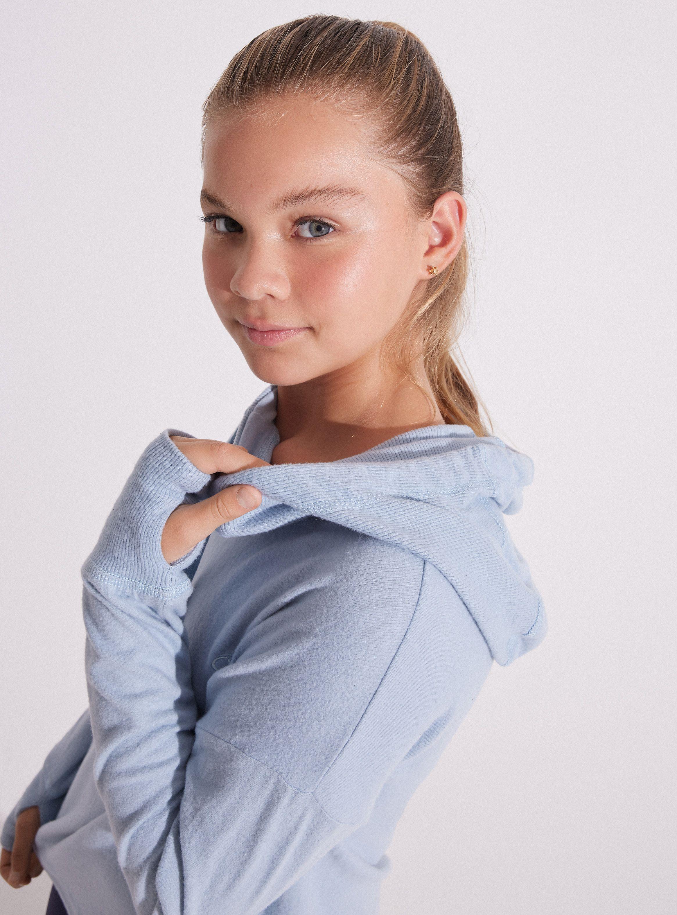 Polerón Largo Delgado Textura Felpa-1