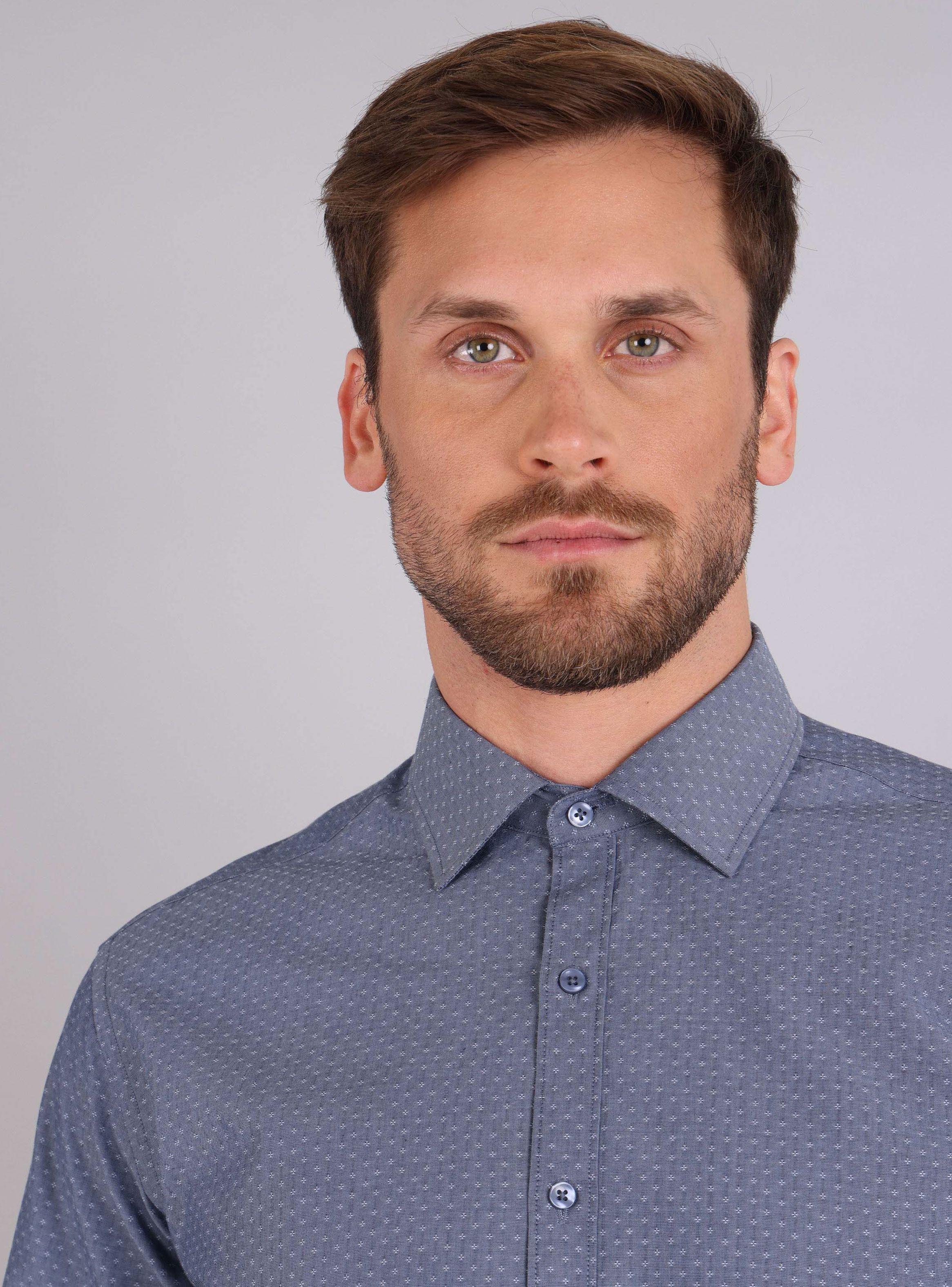 Camisa Formal Slim Fit de Van Heusen