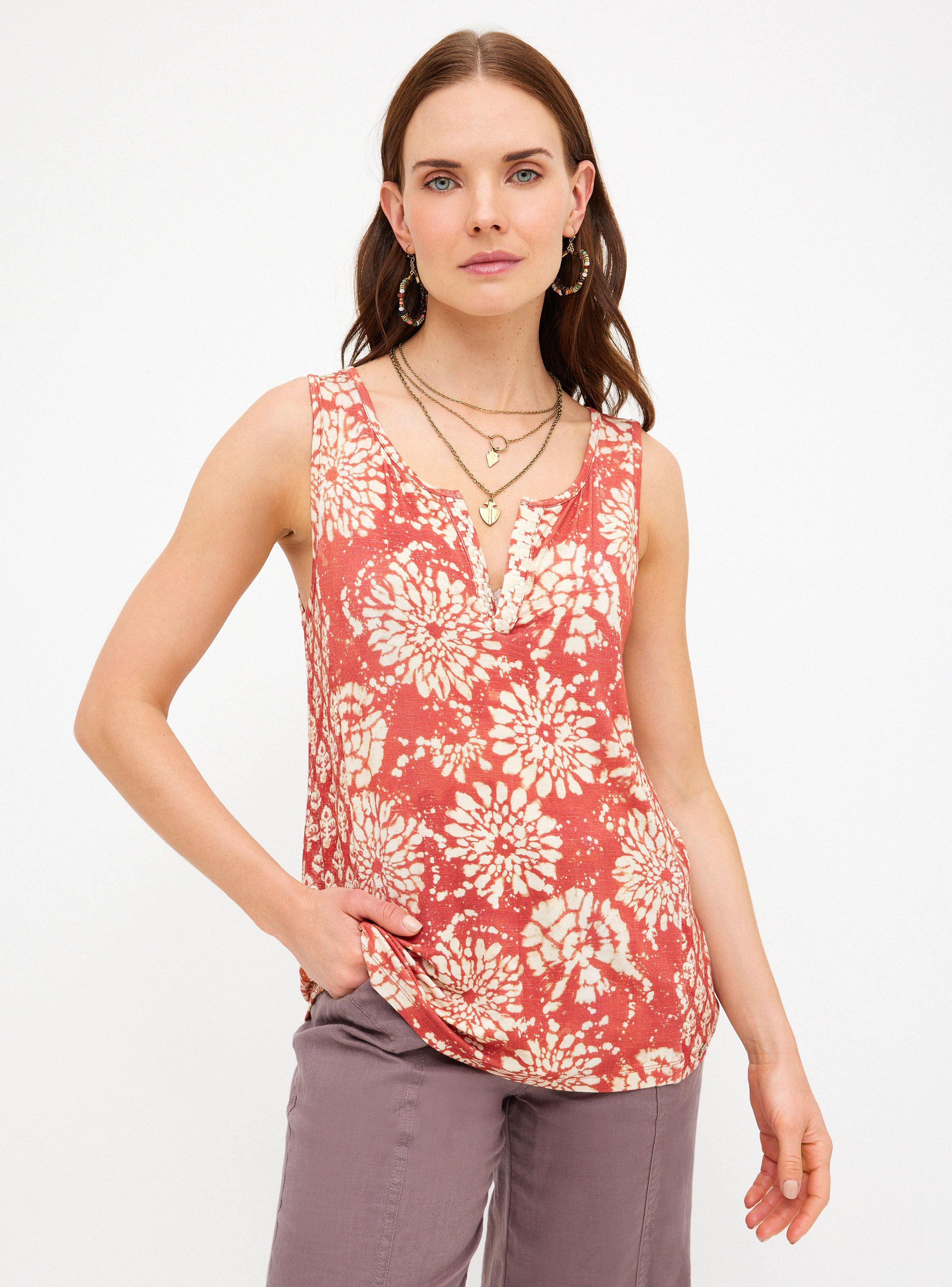 Polera Estampada y Bordada-0