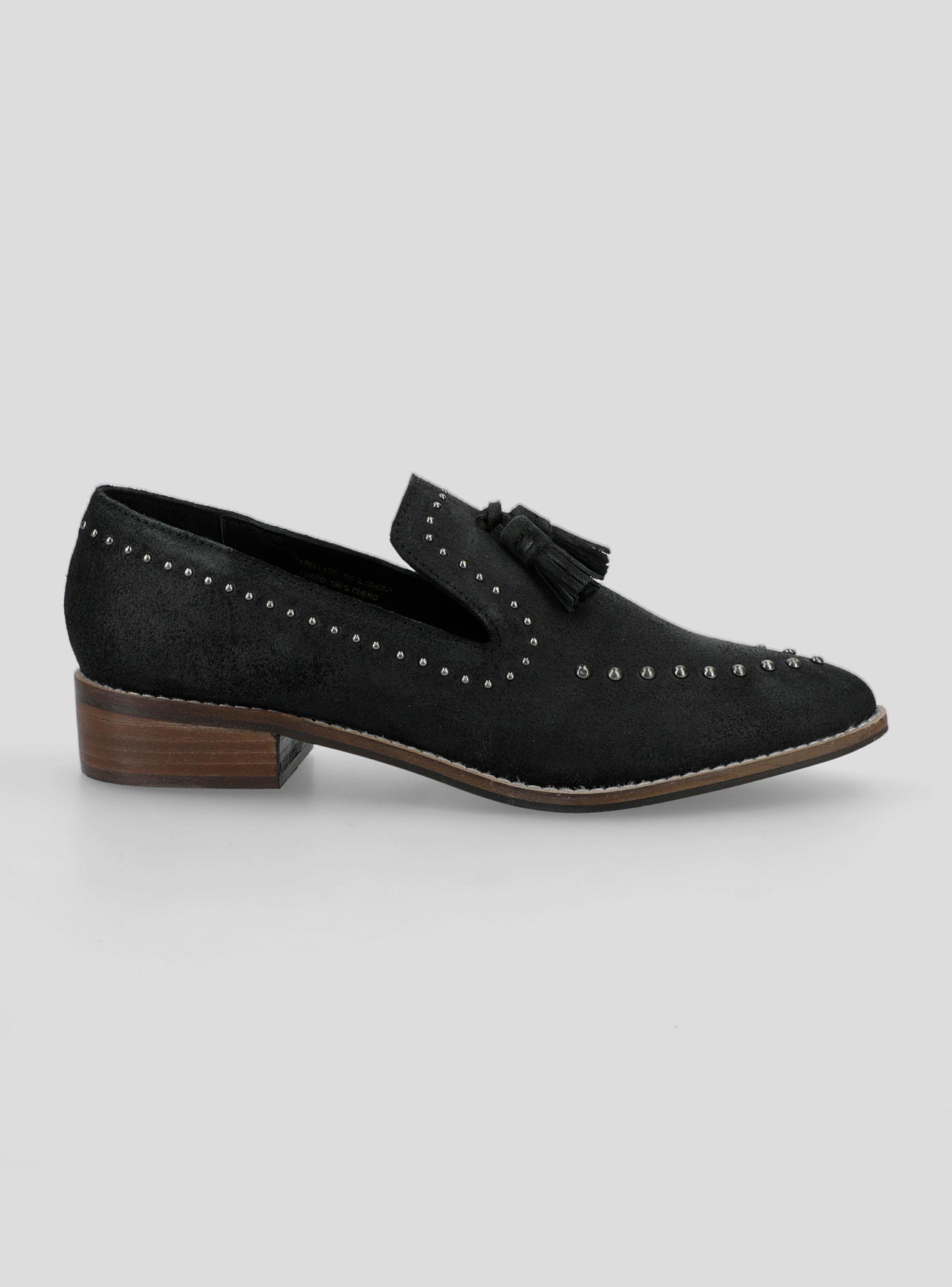 Mocasín Cuero con Tachas Metálicas Mujer-1